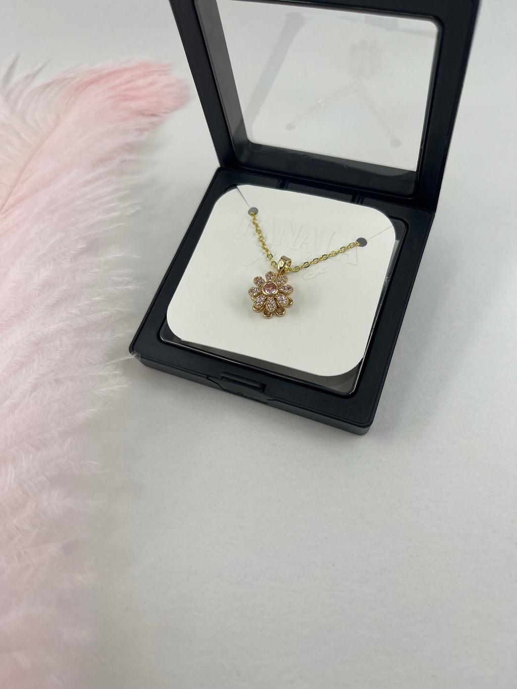 18K Gold Flower Spinner Pendant Necklace