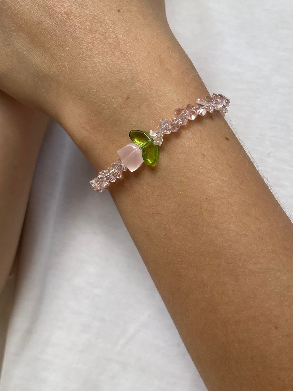 Beaded Bracelet with Flowers, 18K Gold Plated slider