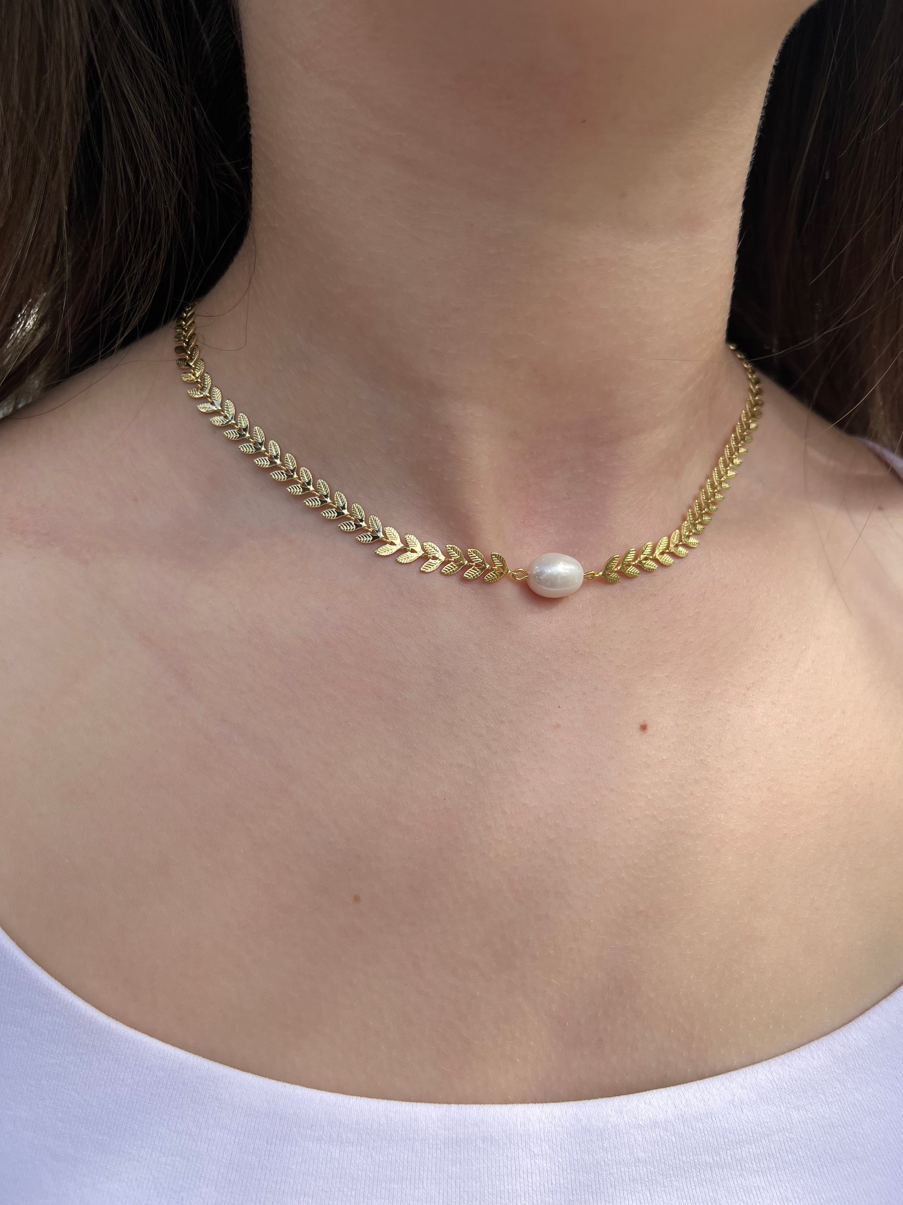 18K Gold Chain choker with natural pearl