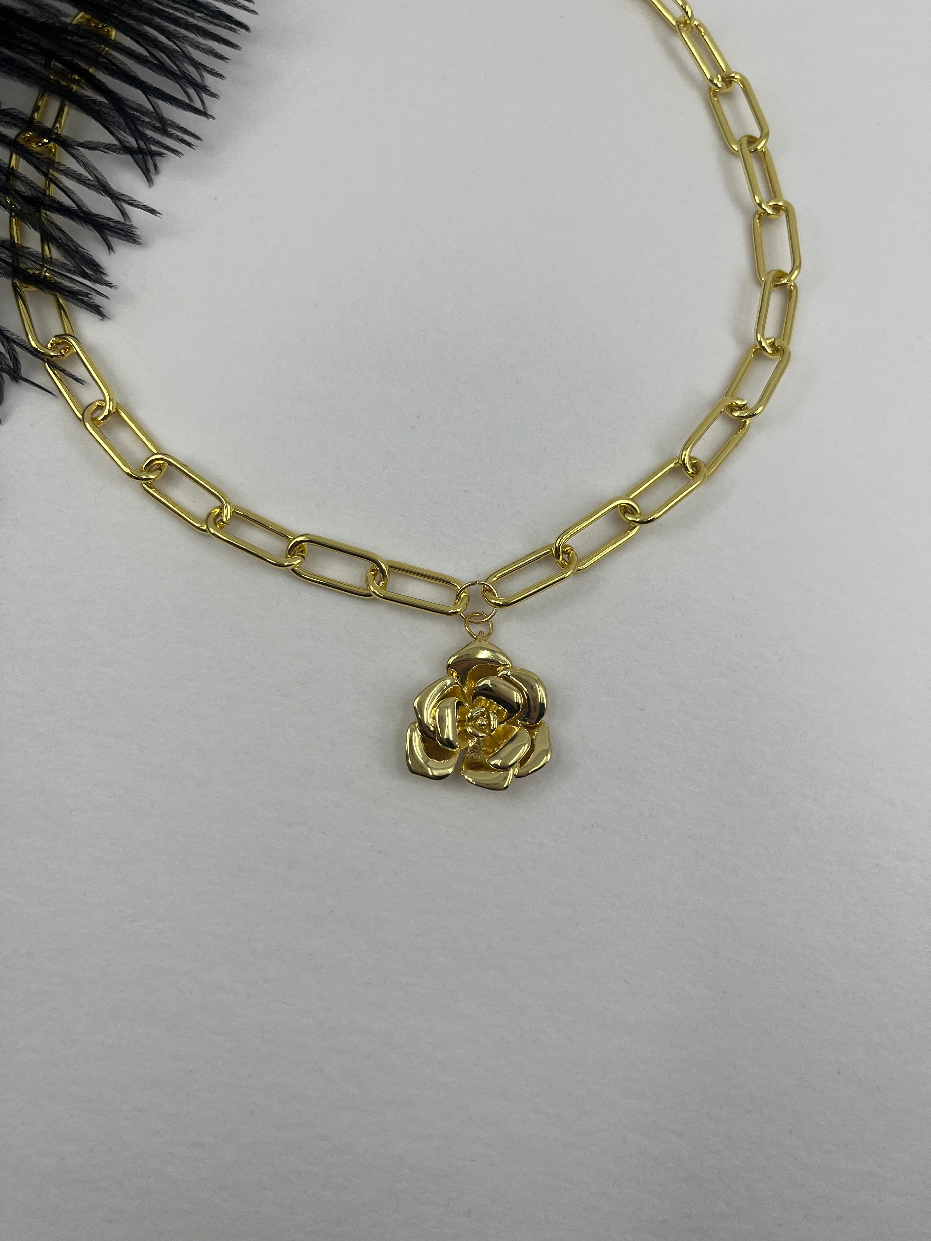 18K Gold Chunky Chain Necklace with rose