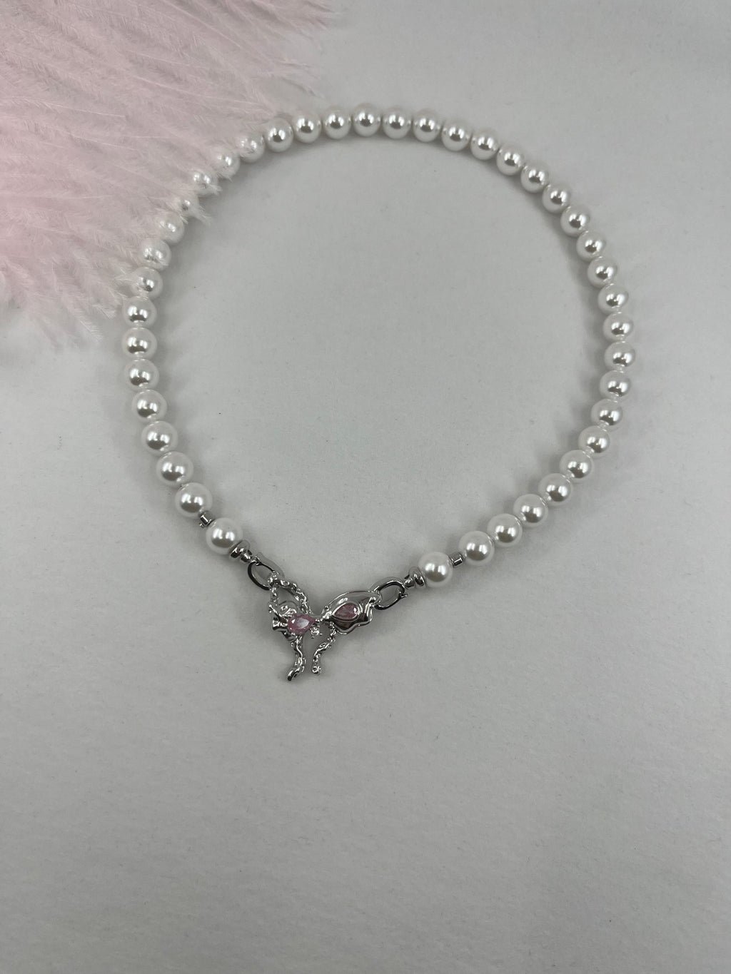 Shell Pearl Necklace with butterfly Clasp