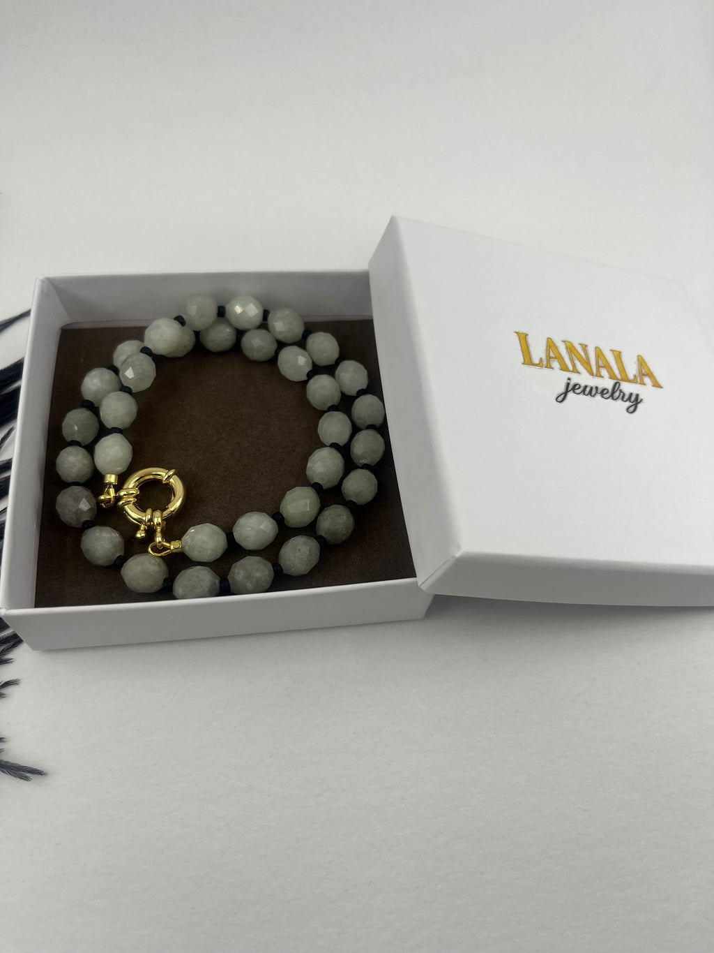 Natural Malaysia Jade Necklace with Gold clasp