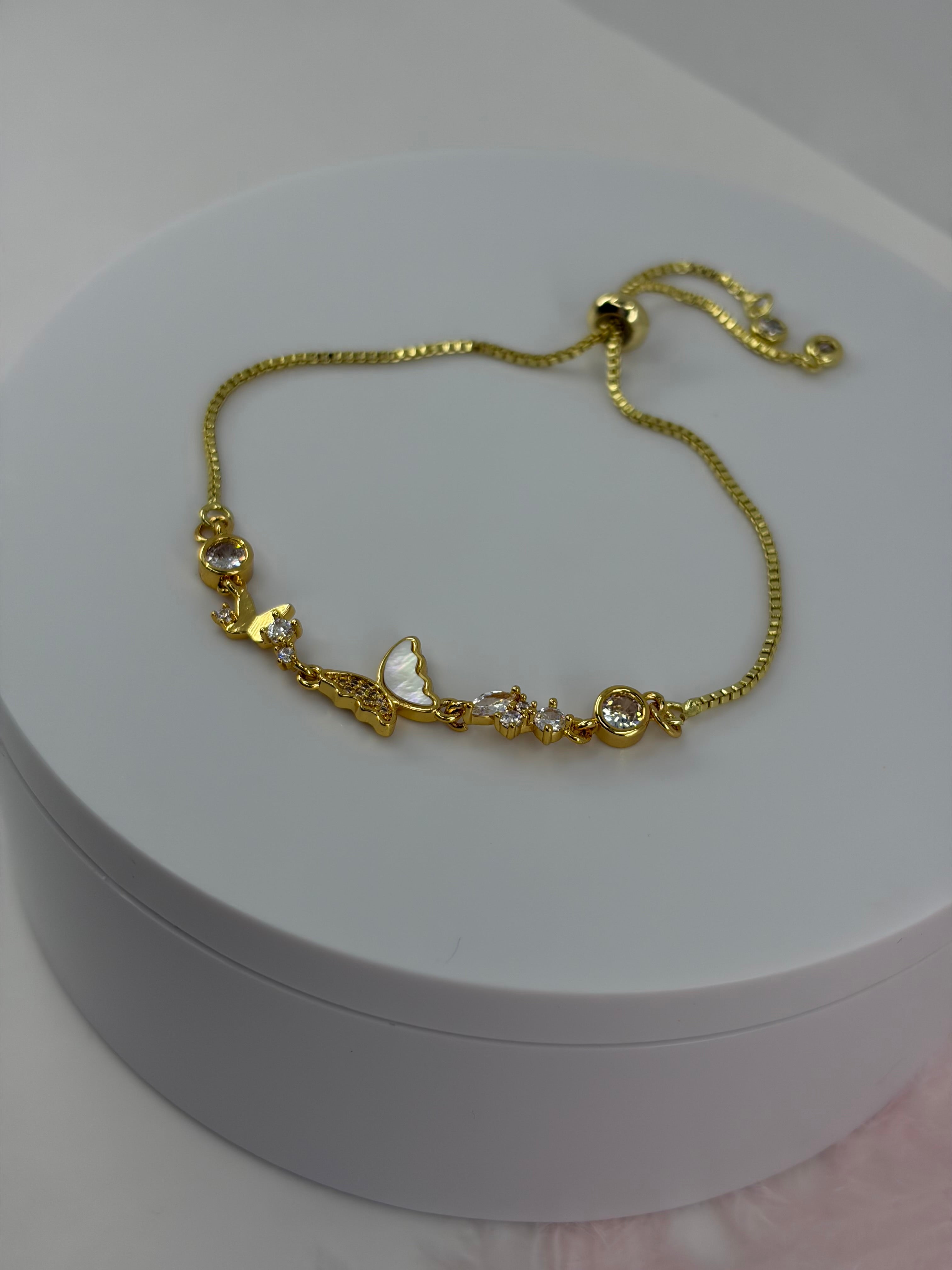 Butterfly bracelet with slider chain