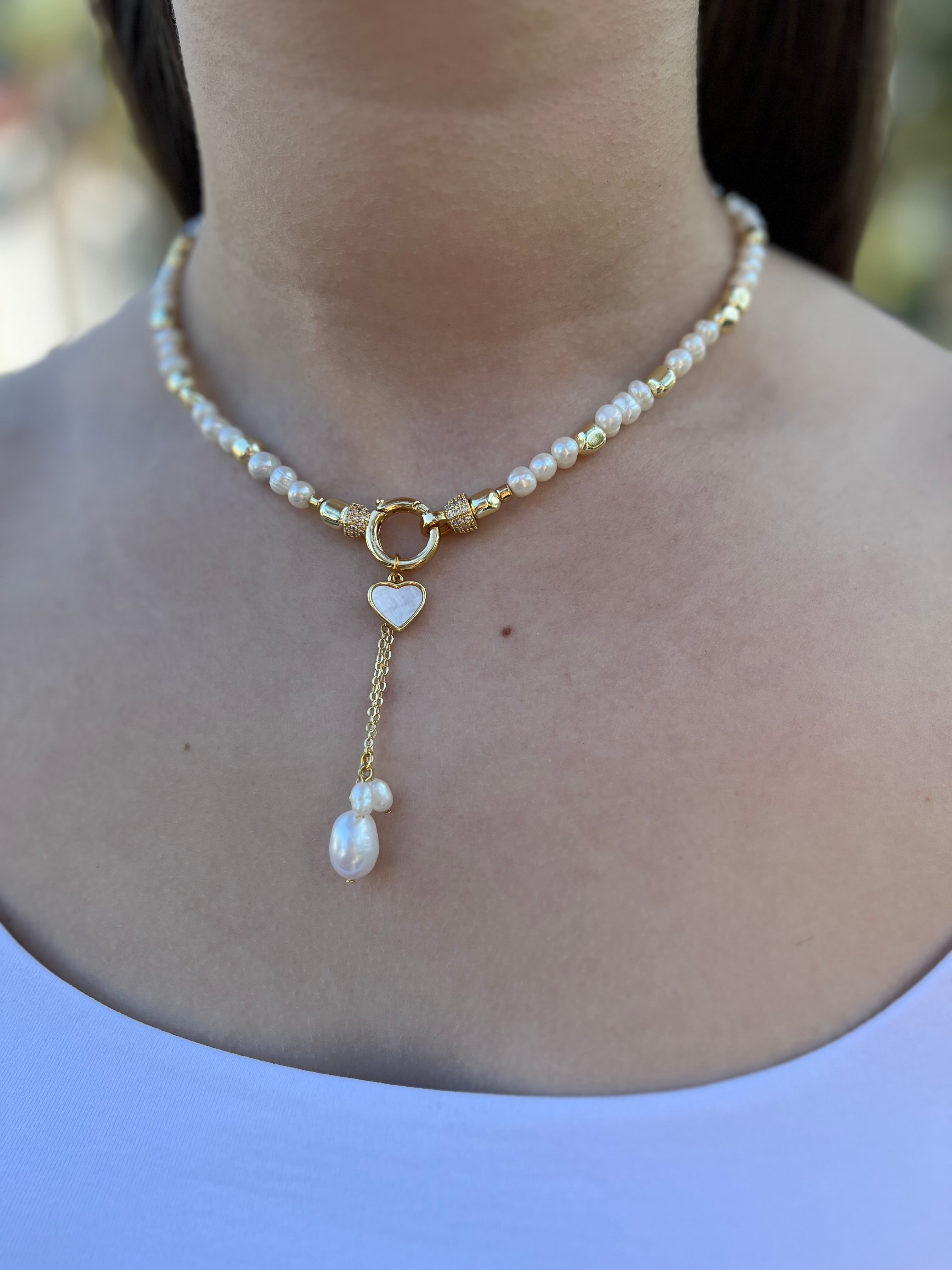 Freshwater Pearl Choker Necklace with heart pendant: 18K Gold Plated