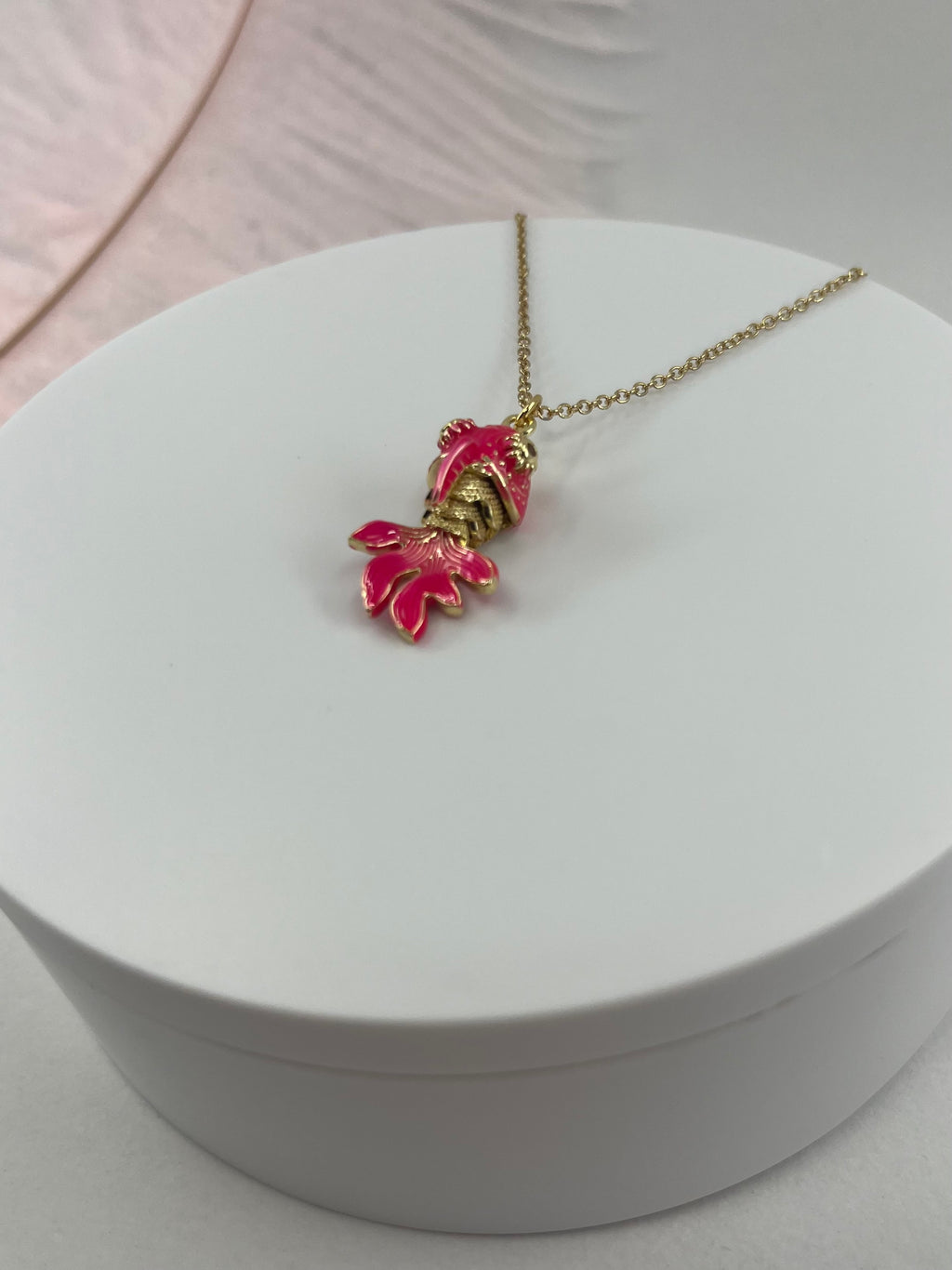 Fish enamel choker necklace, 18k gold plated