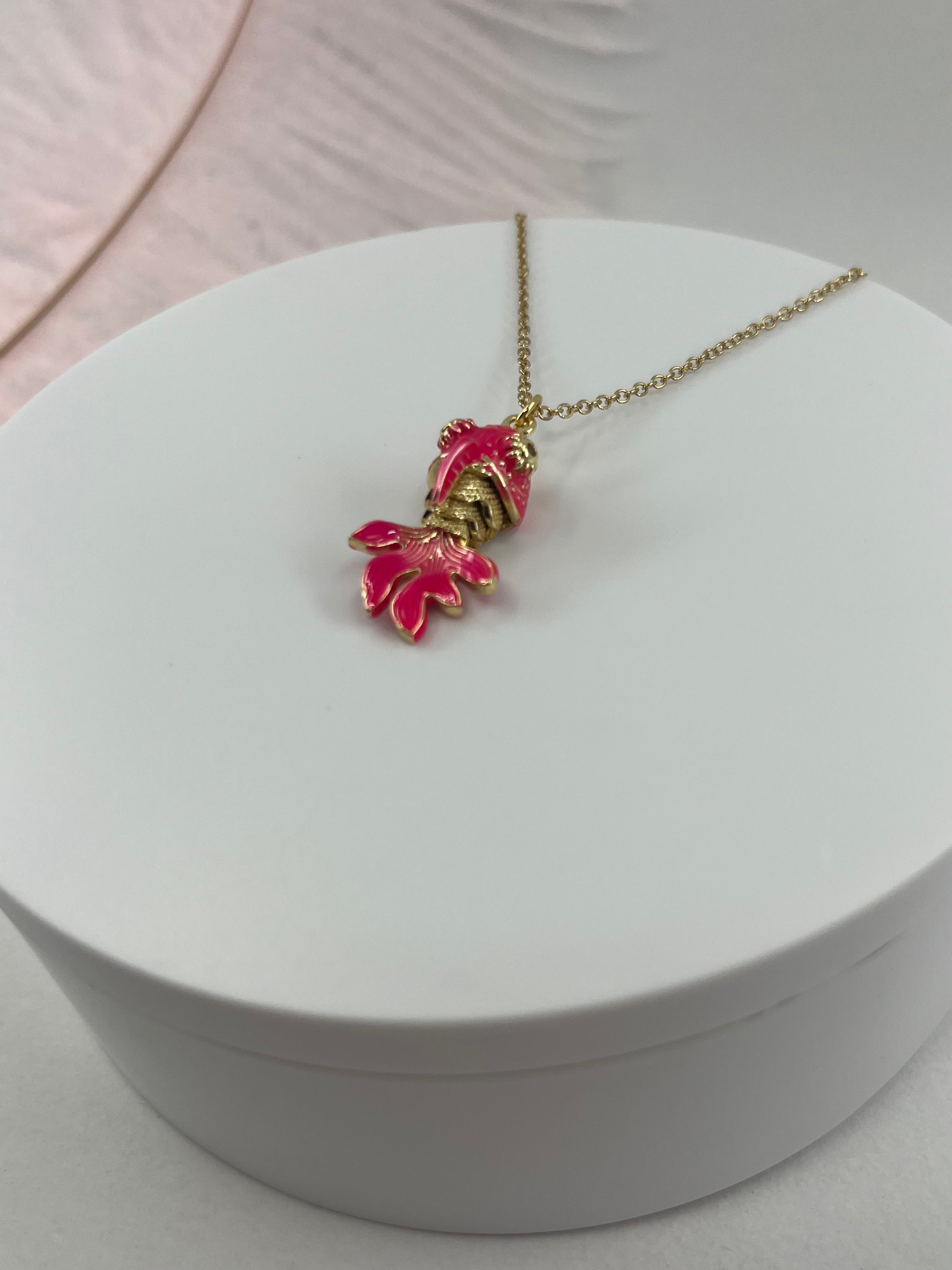 Fish enamel choker necklace, 18k gold plated