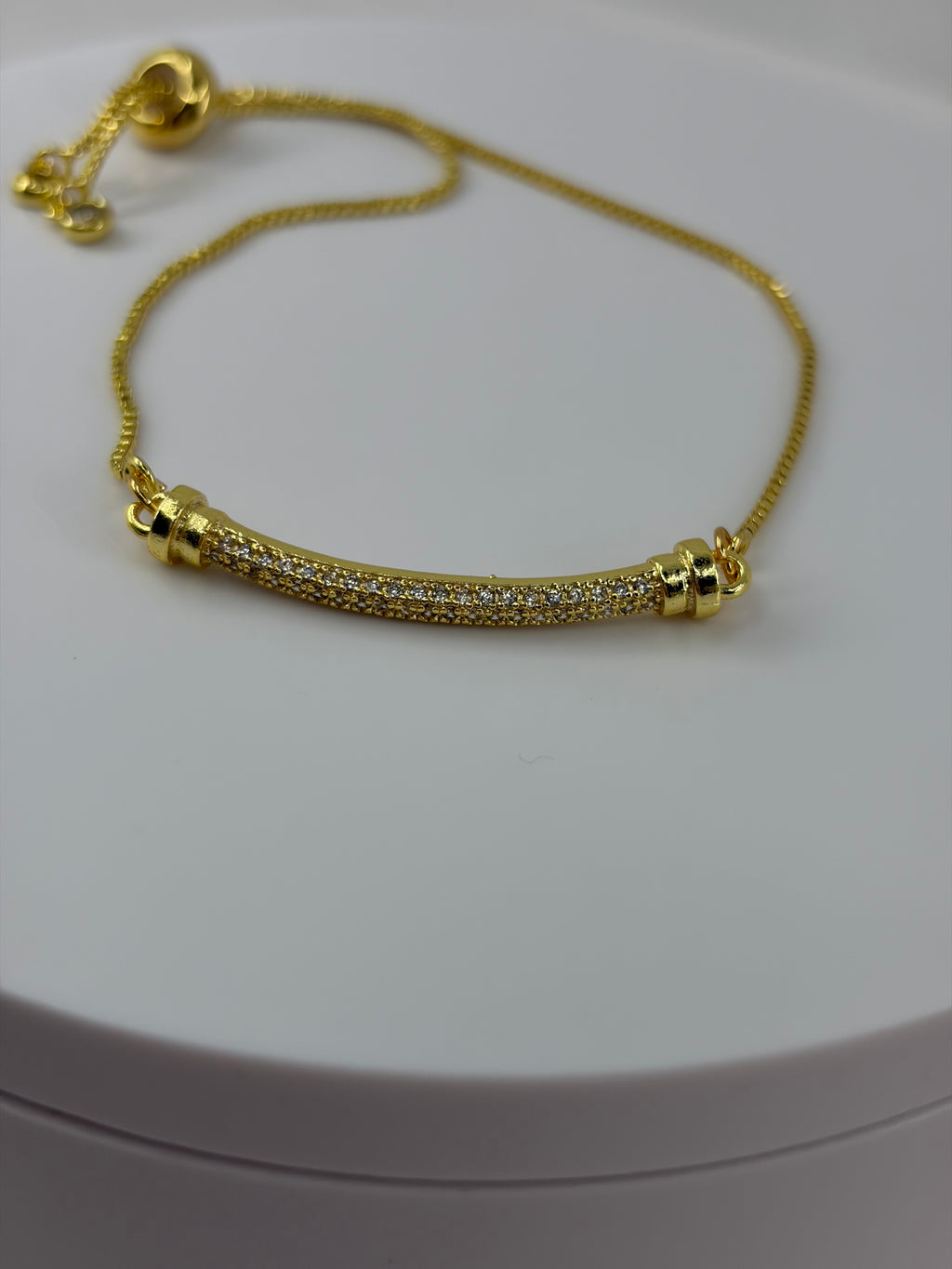 Zirconia bar bracelet with slider chain