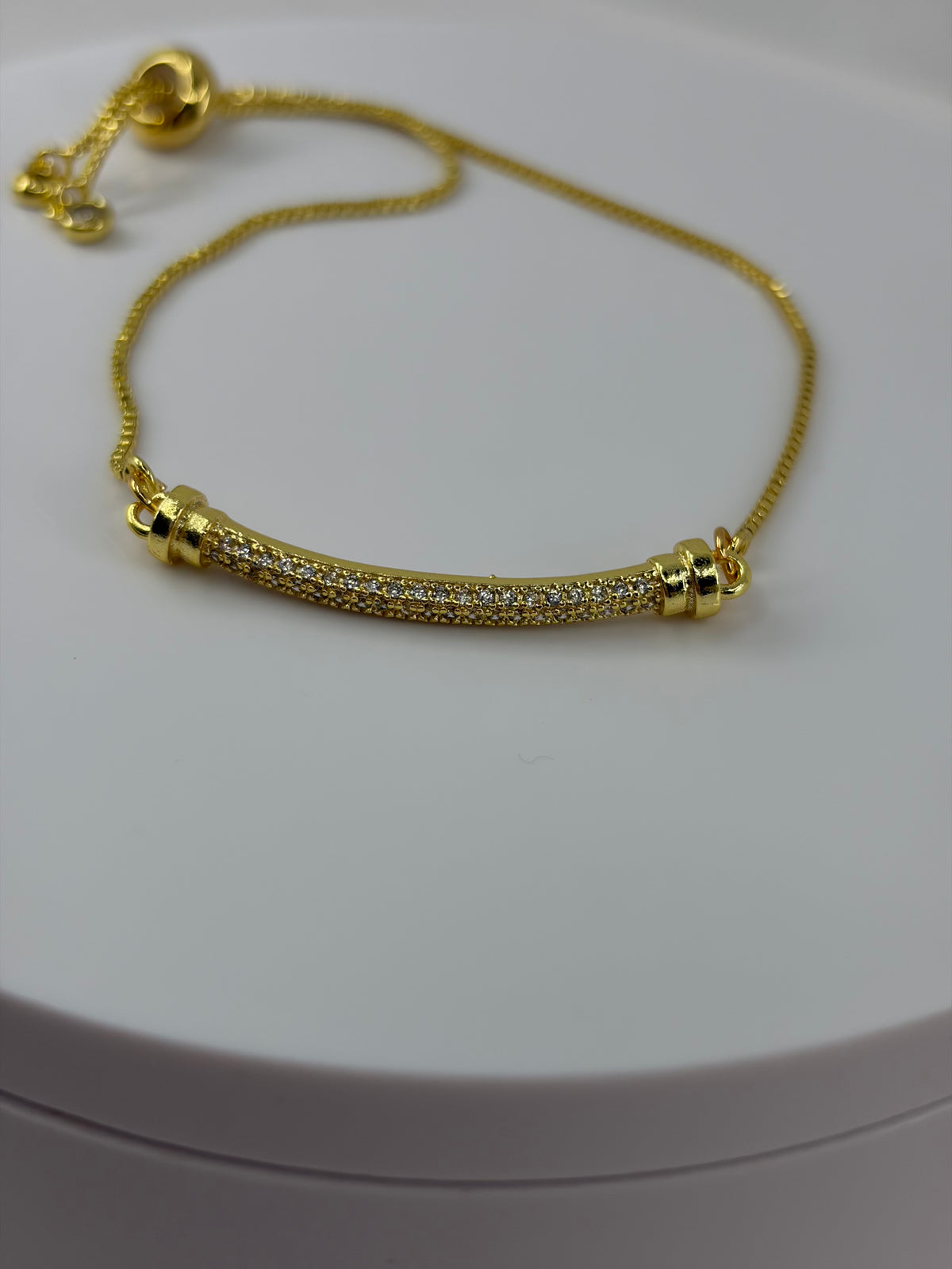 Zirconia bar bracelet with slider chain