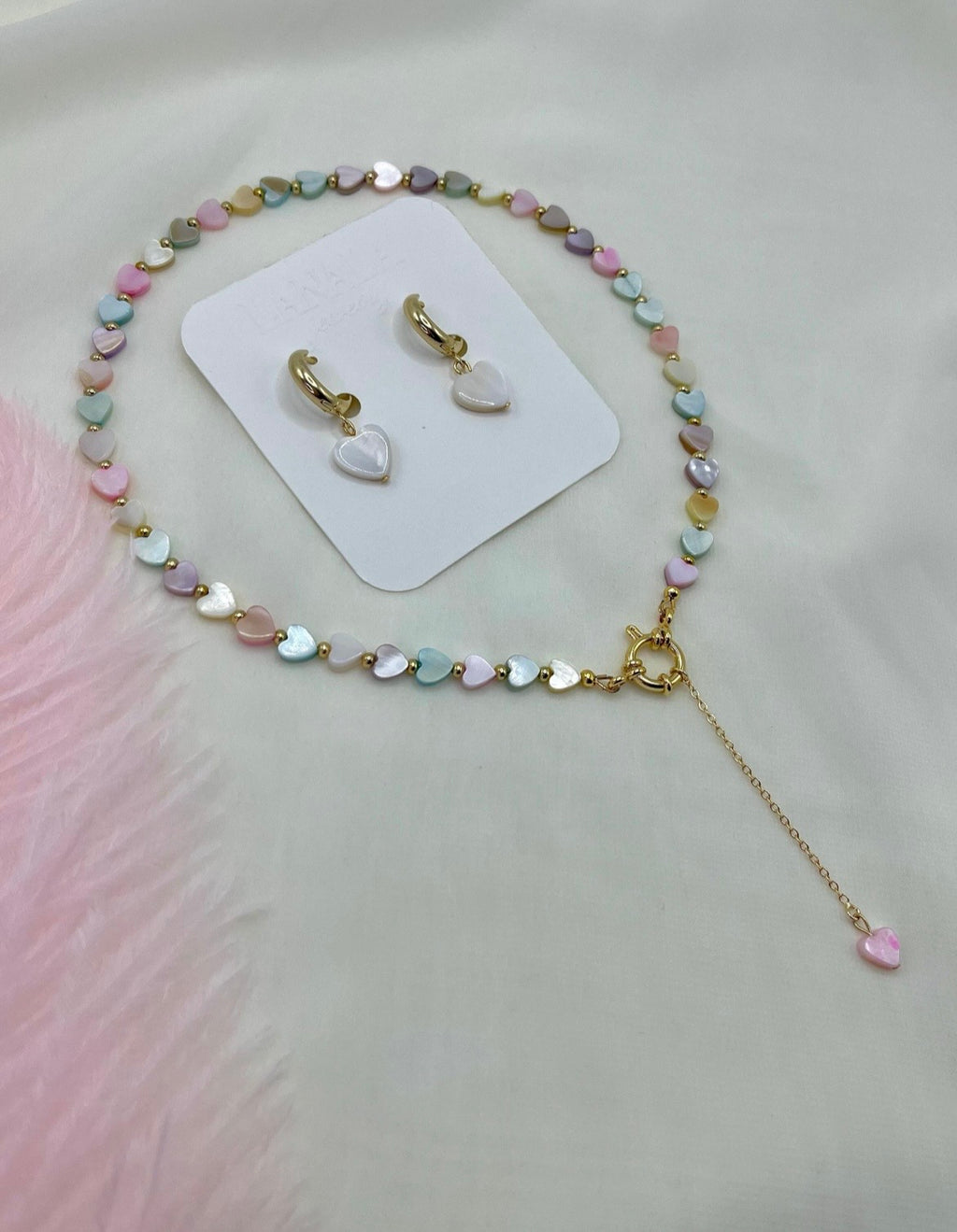 Heart Shell necklace with earrings