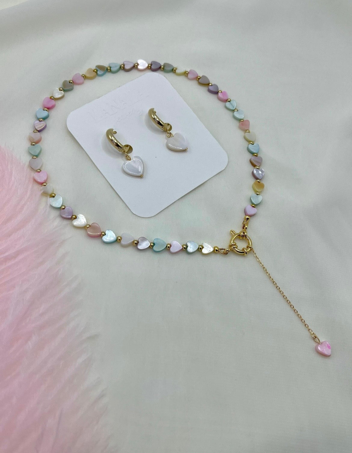 Heart Shell necklace with earrings