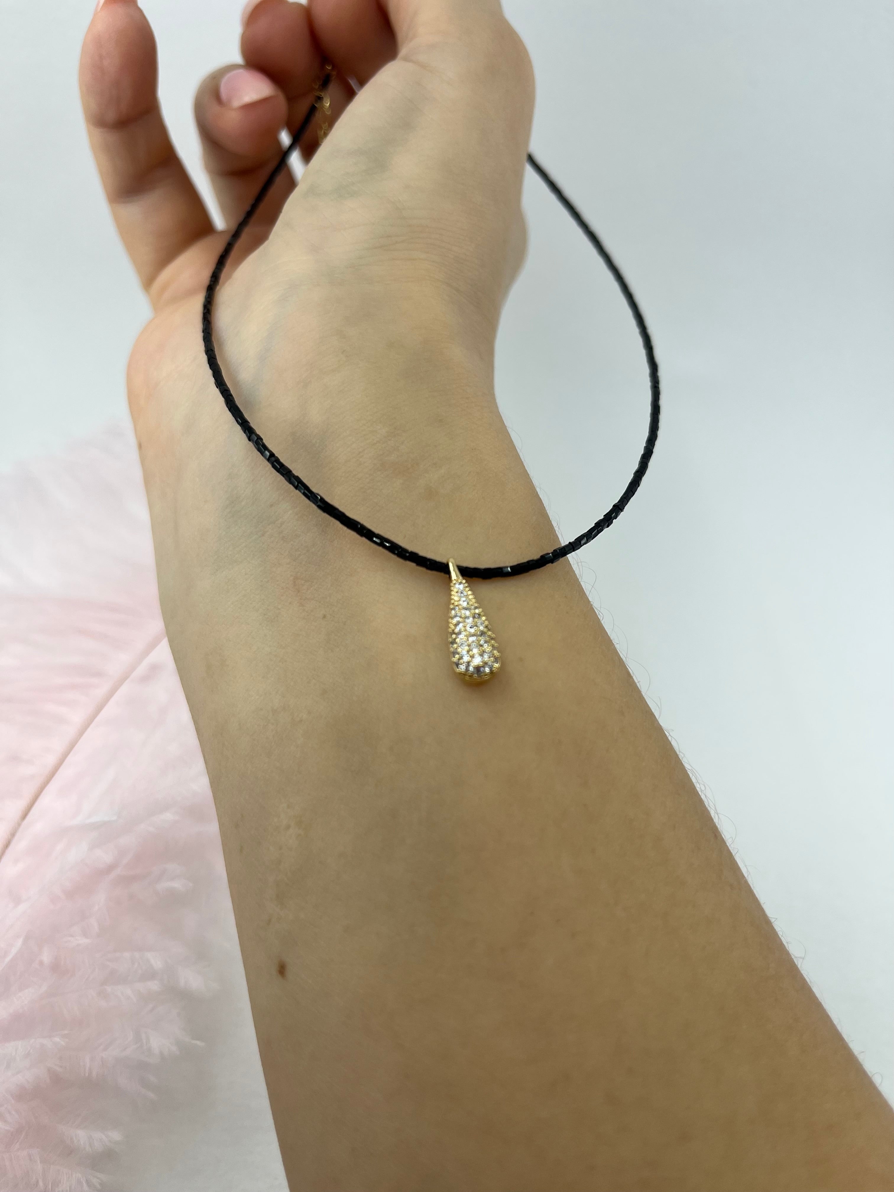 Beaded choker with zirconia teardrop pendants: 18K Gold Plated