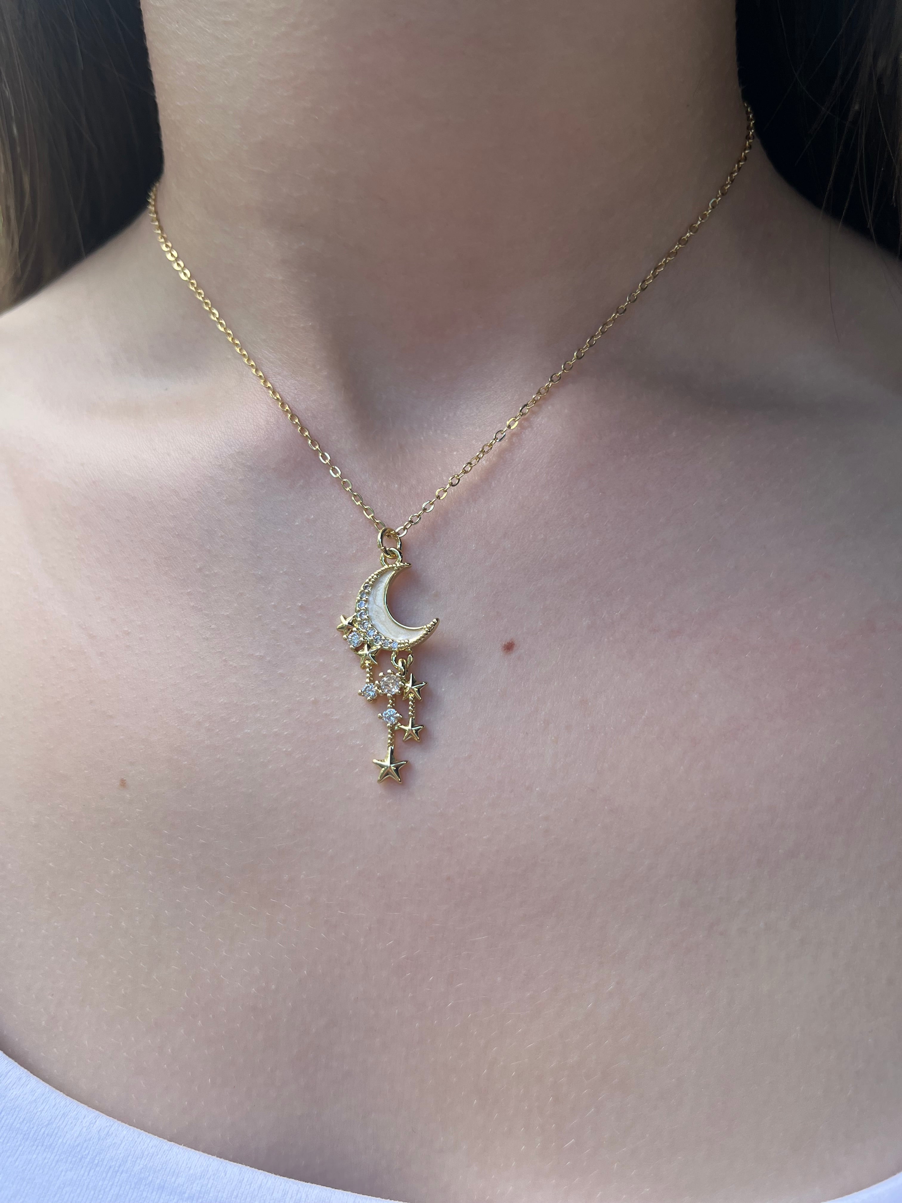 Choker necklace with zirconia moon star pendants: 18K Gold Plated