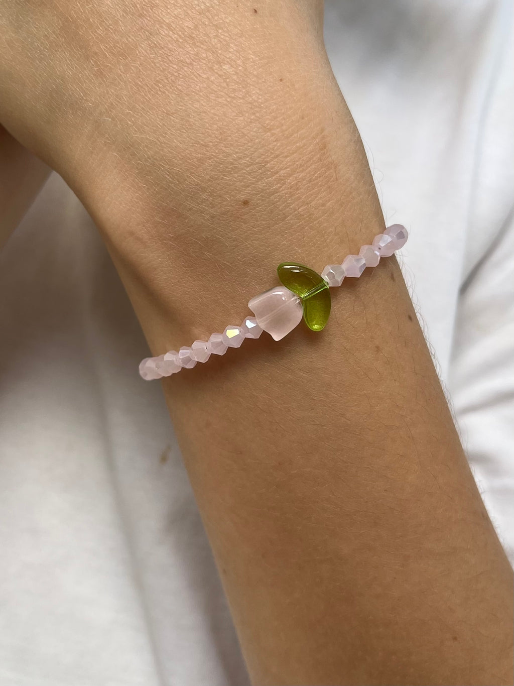 Beaded Bracelet with Flowers, 18K Gold Plated slider