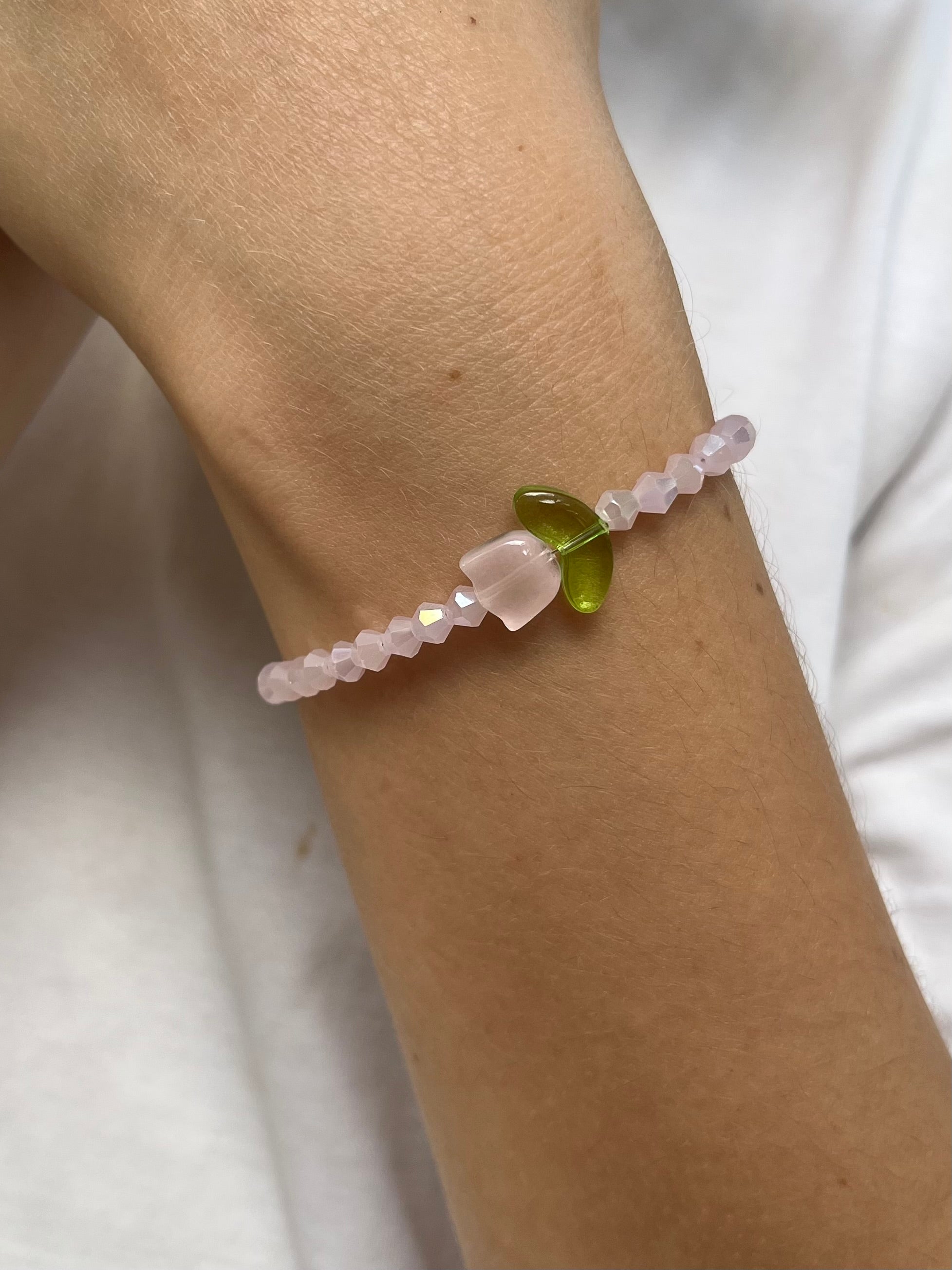 Beaded Bracelet with Flowers, 18K Gold Plated slider