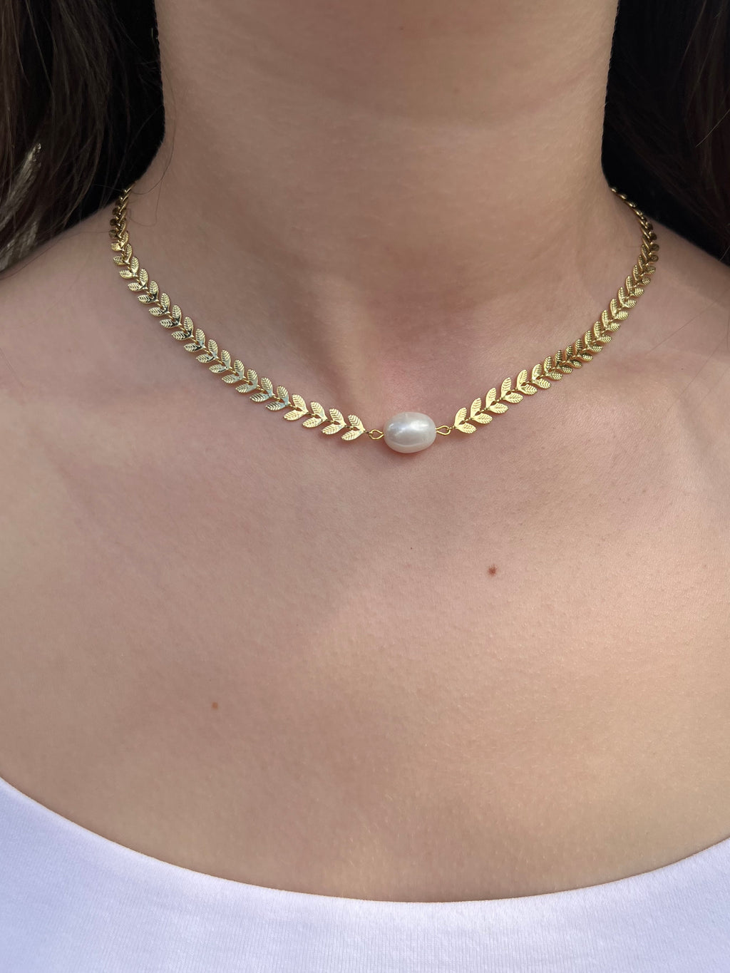 18K Gold Chain choker with natural pearl