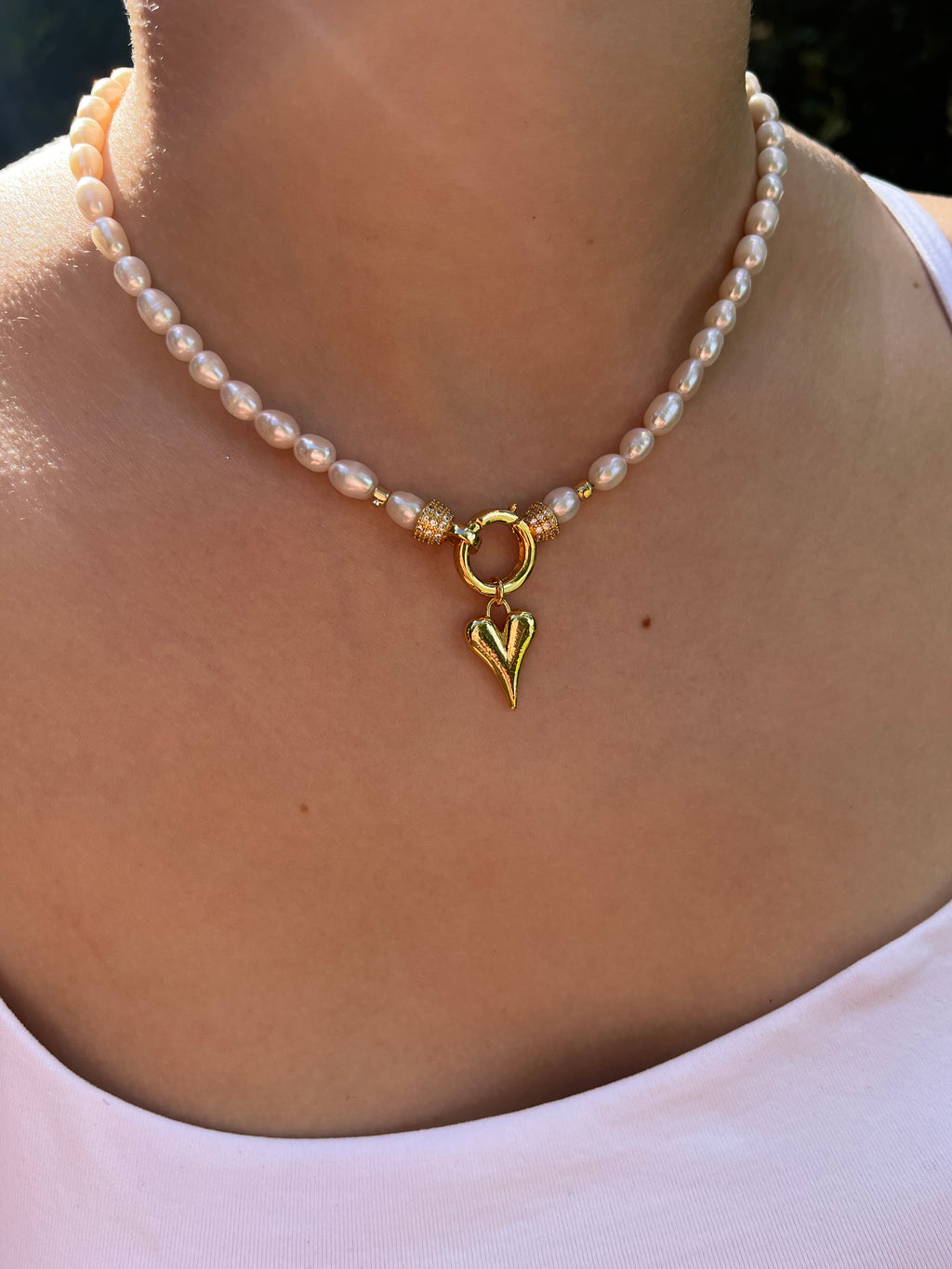 Freshwater Pearl Choker Necklace with heart pendant: 18K Gold Plated, Vintage Style.