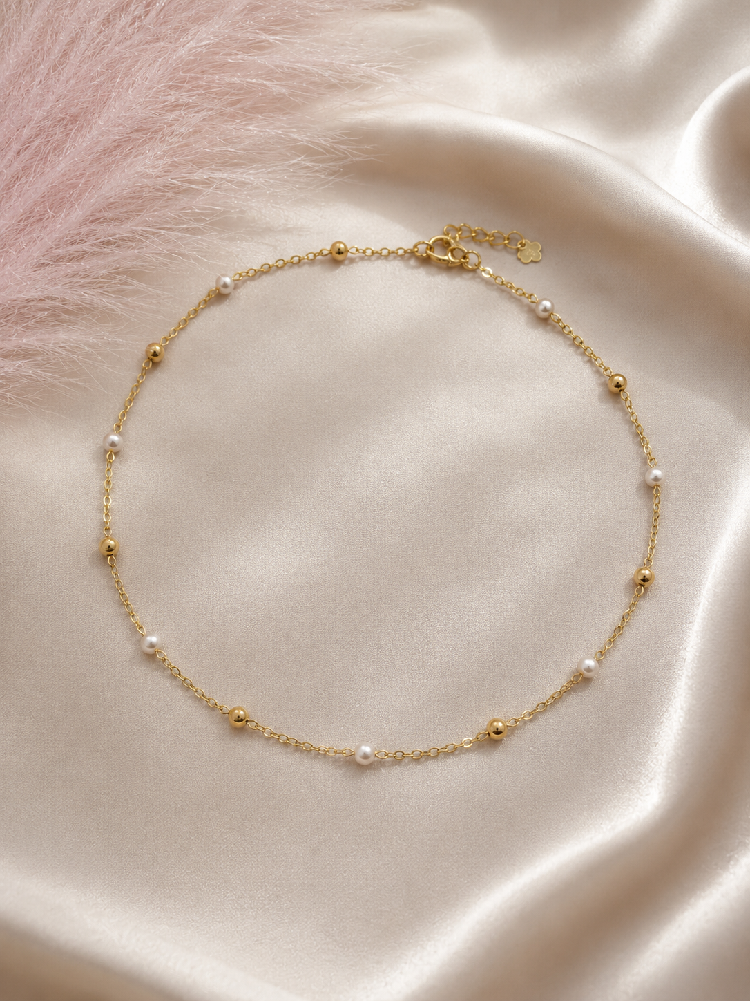Natural Shell and Pearl Choker Necklace