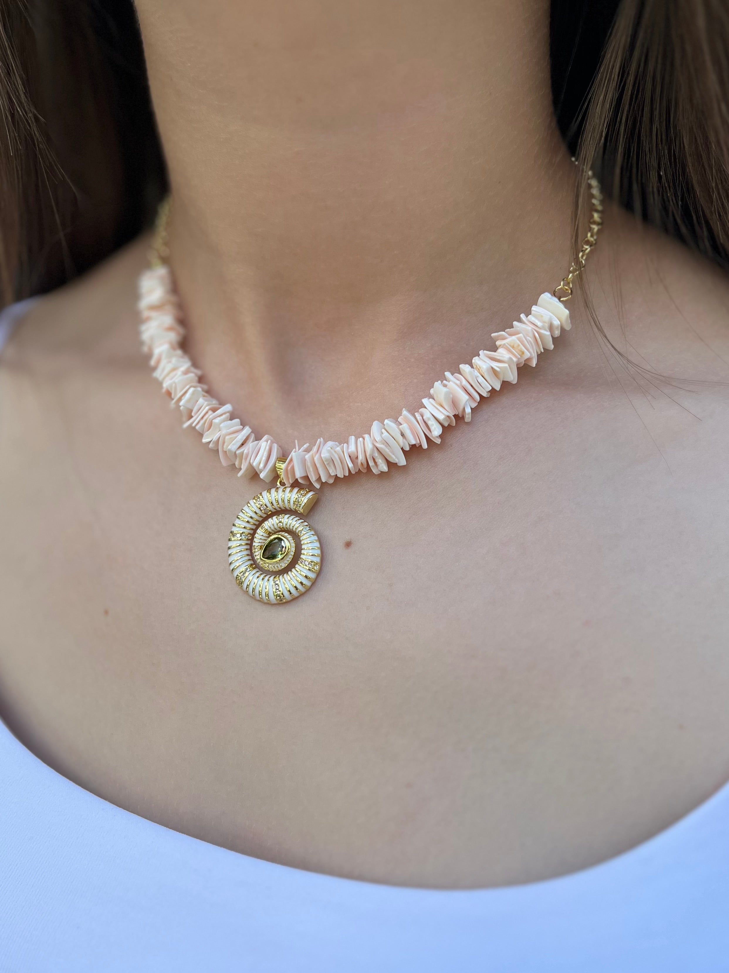 Natural Shell Necklace with Conch Charm, 18K Gold Plated