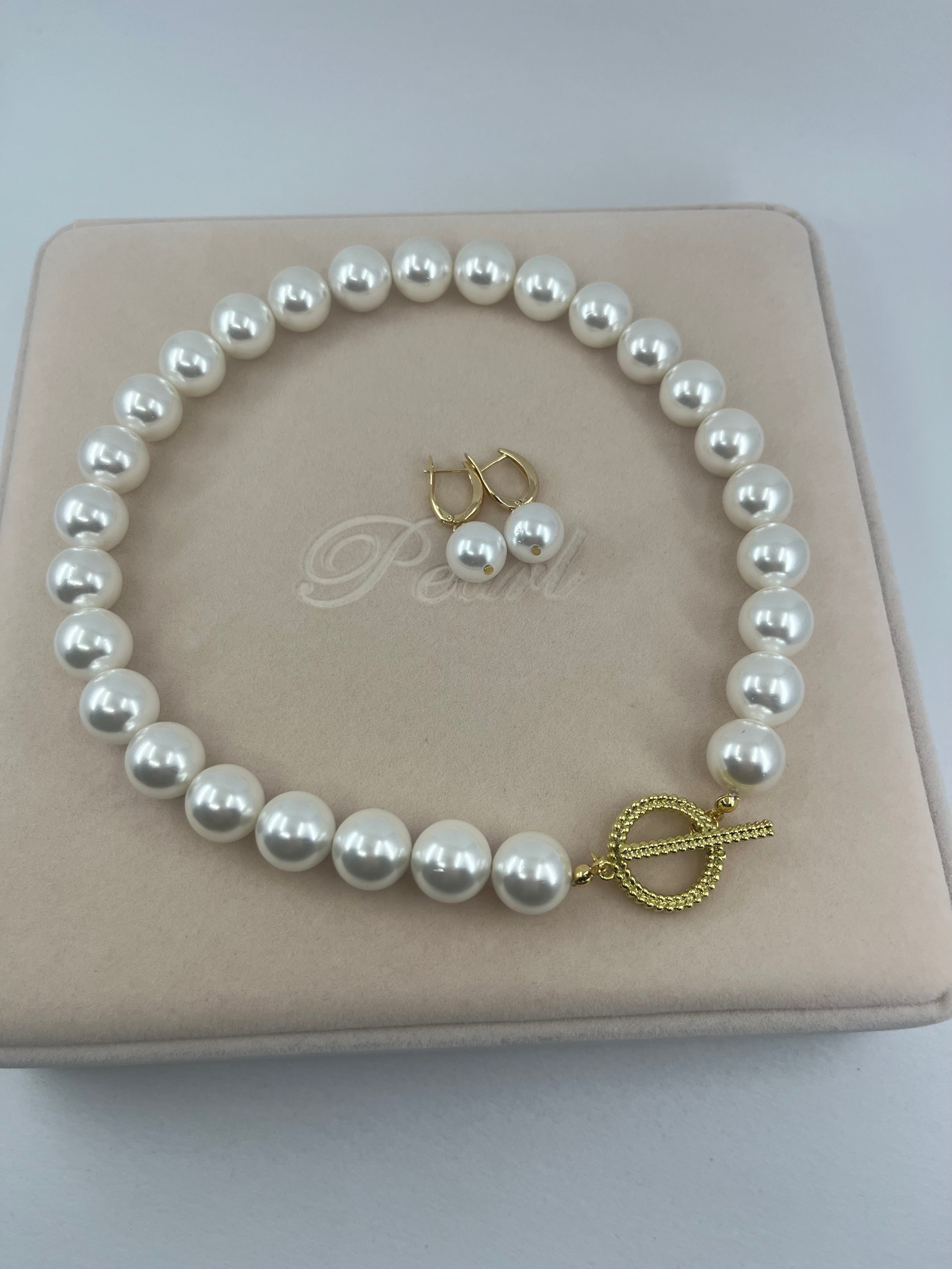 Shell Pearl Necklace and earrings, 18K Gold Plated Clasp