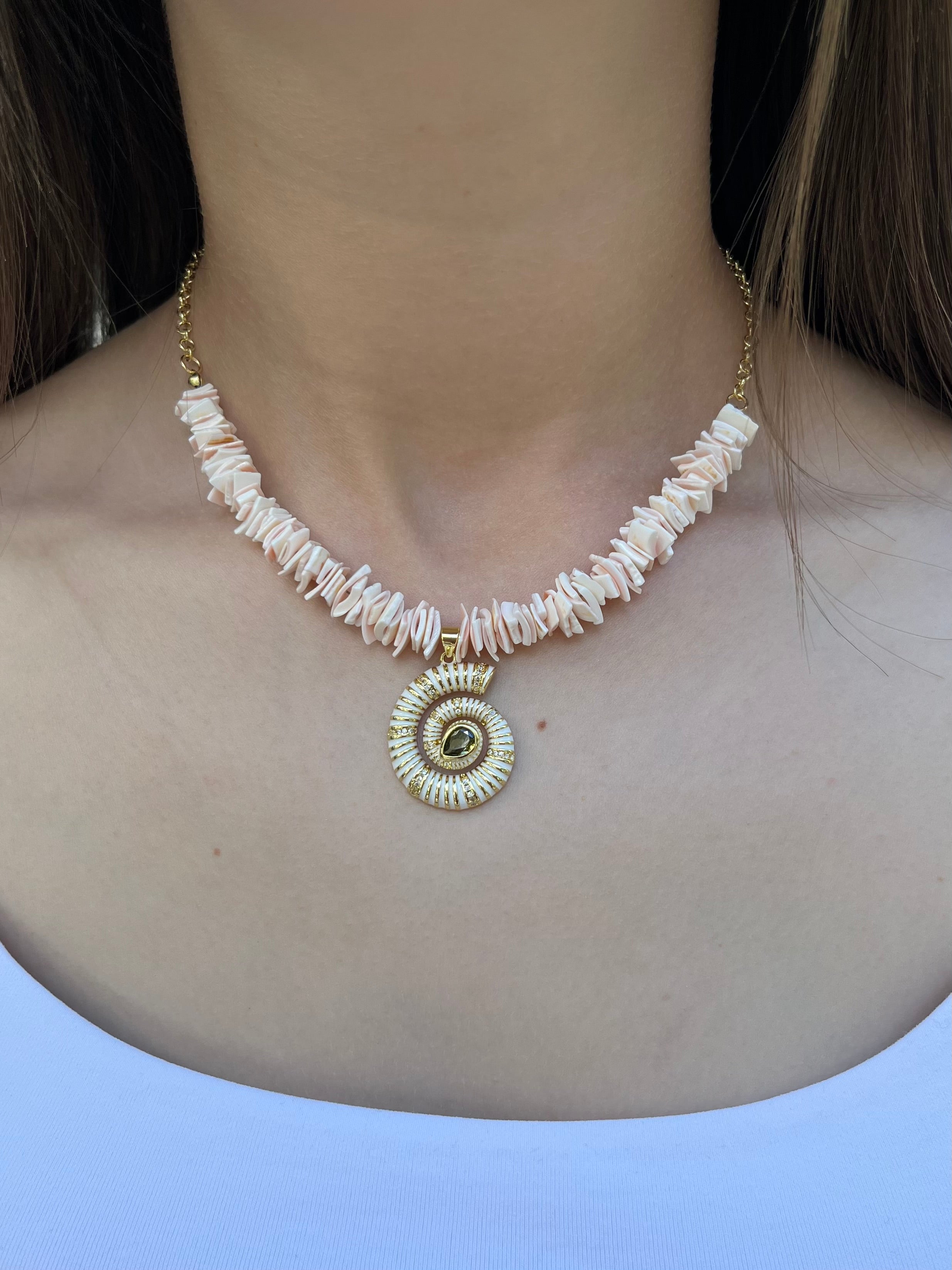Natural Shell Necklace with Conch Charm, 18K Gold Plated