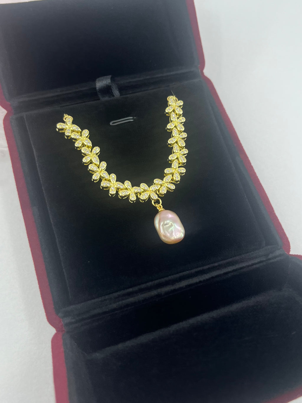 Baroque Pearl and zirconia Y-Necklace, 18k gold plated