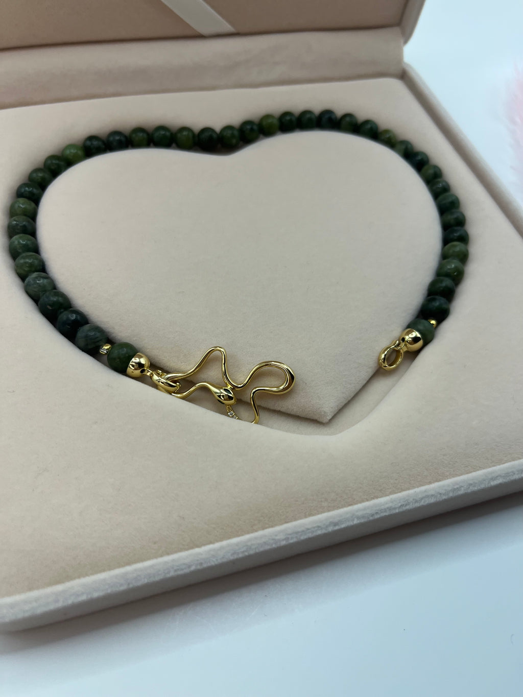 Natural Taiwan Jade Necklace with 18K Gold Snake Clasp