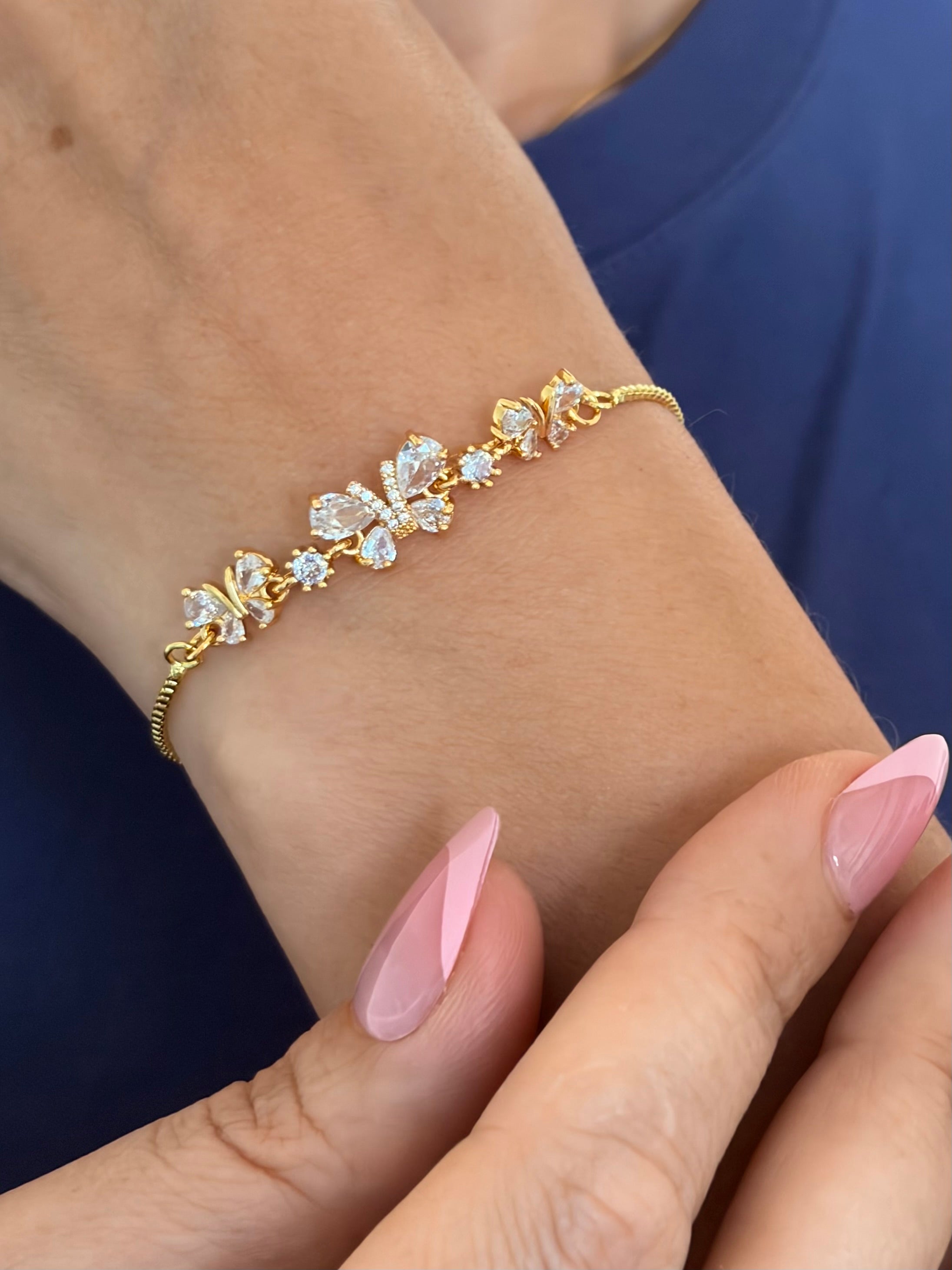 Butterfly bracelet with slider chain