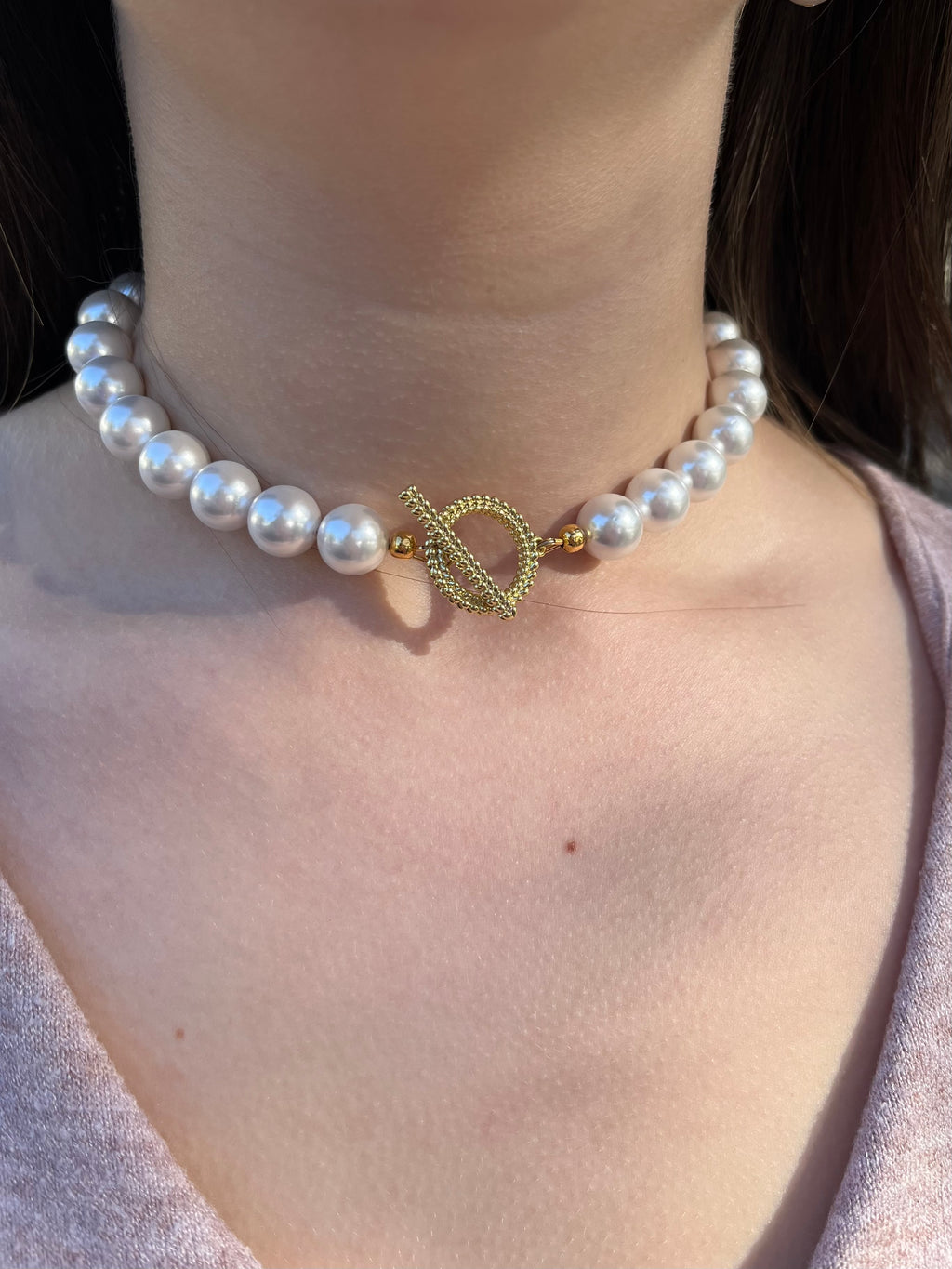 Shell Pearl Choker Necklace and earrings, 18K Gold Plated Clasp