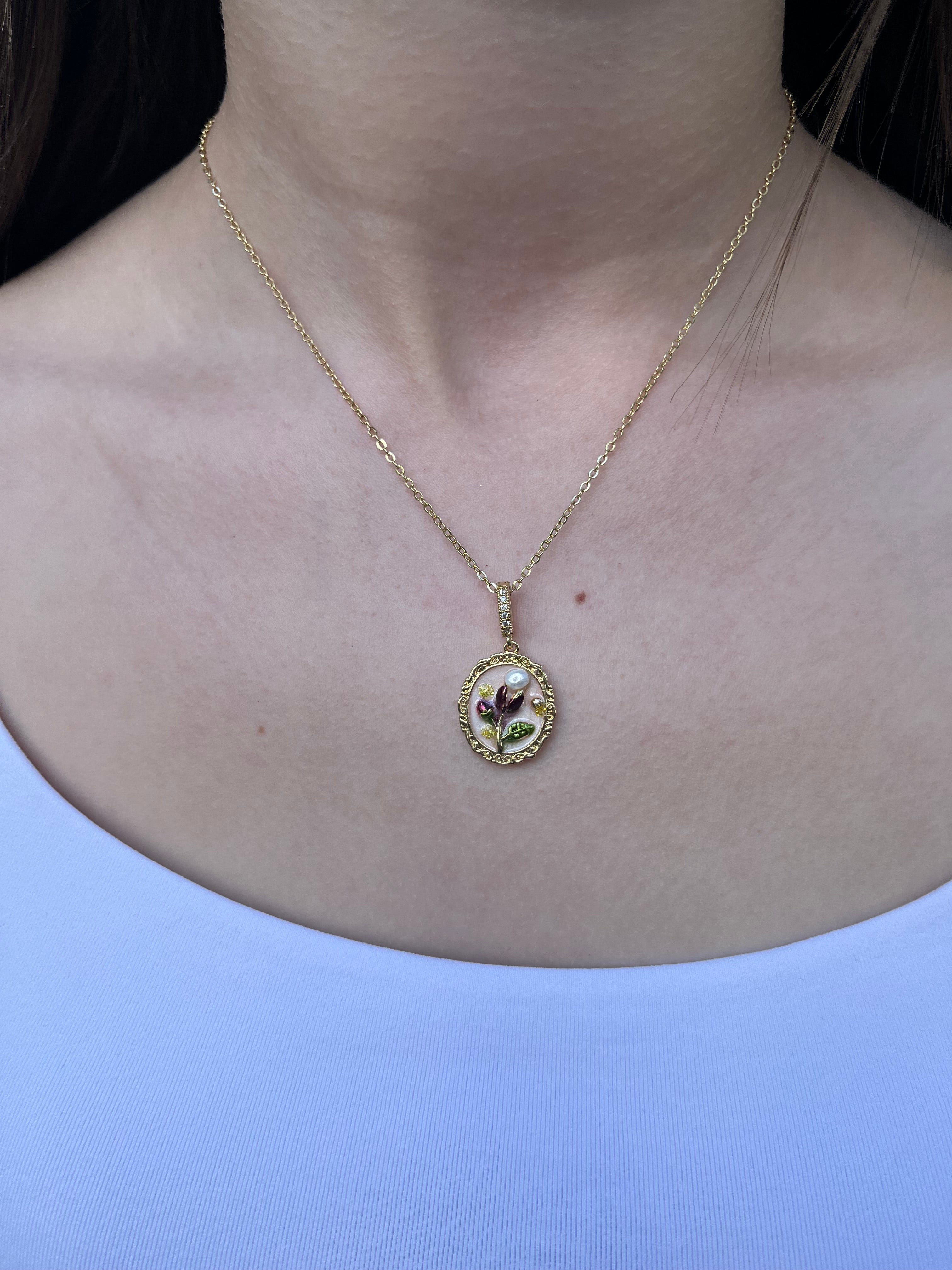 18K Gold Flower Enamel Pearl Pendant Necklace