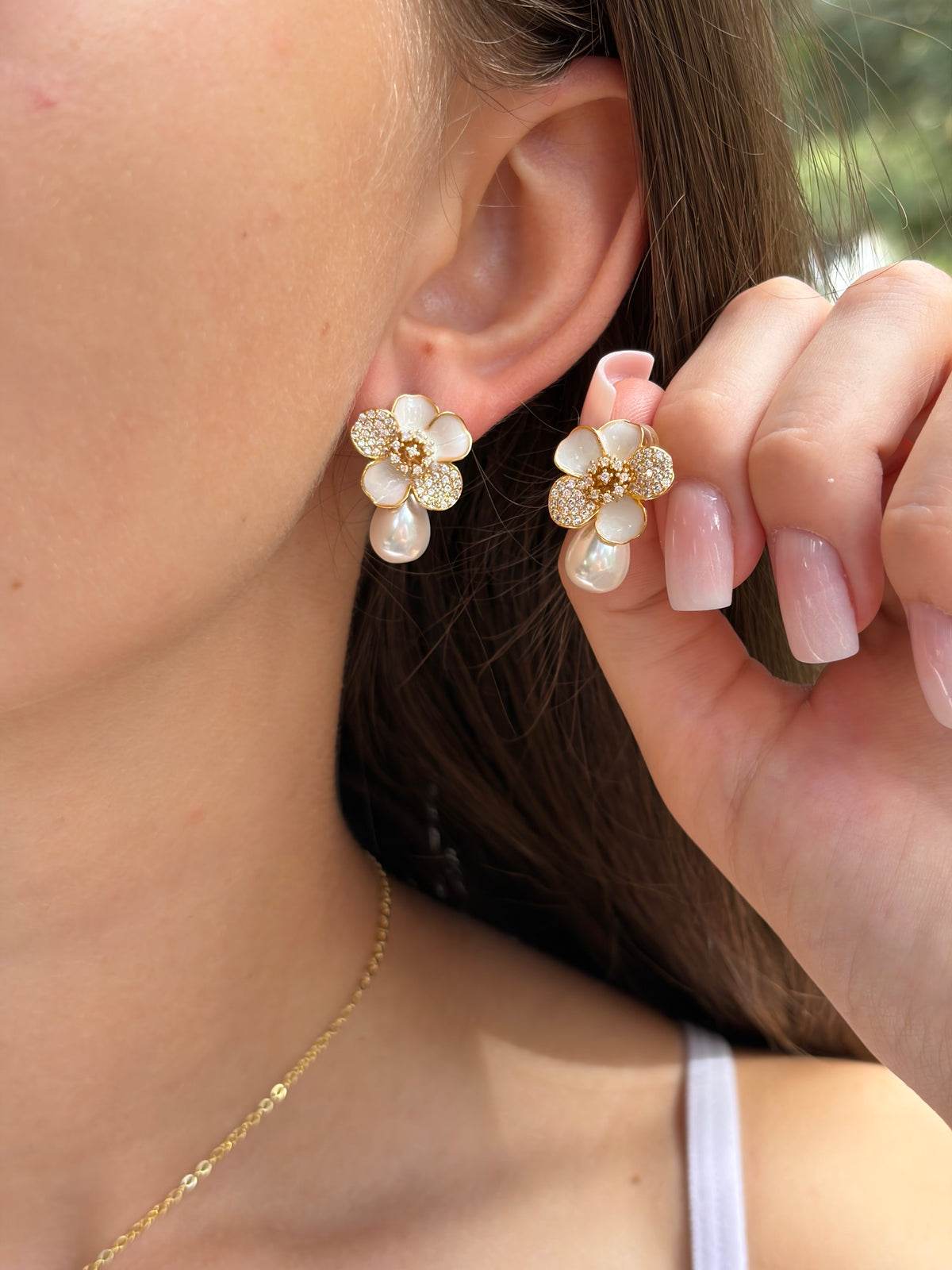 Pearl Flower Drop Earrings, 18K gold plated
