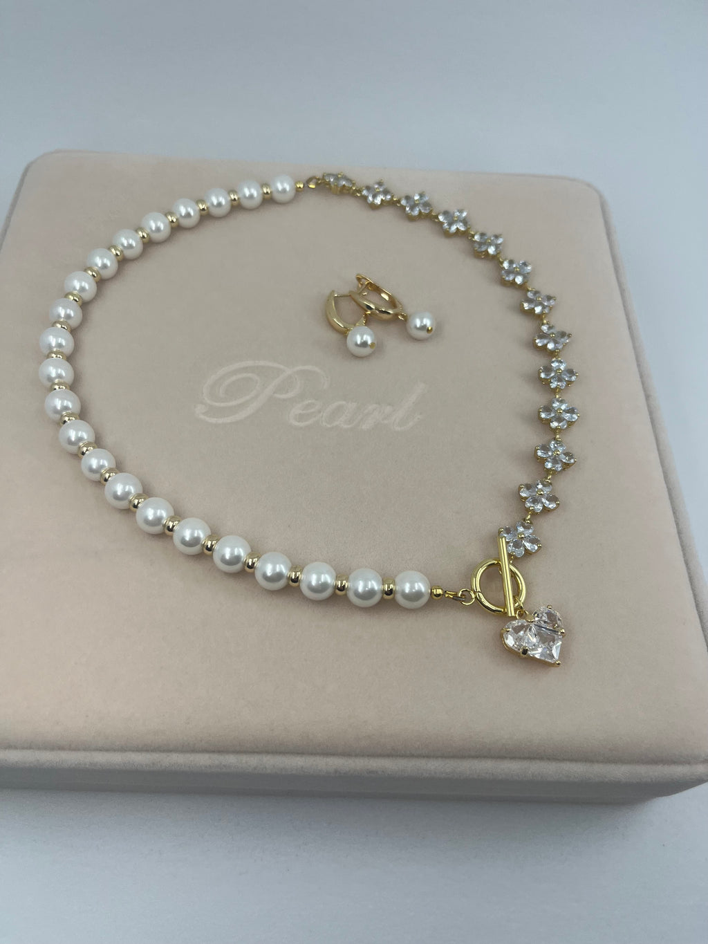 Asymmetrical Pearl Necklace with earrings : 18K Gold Plated