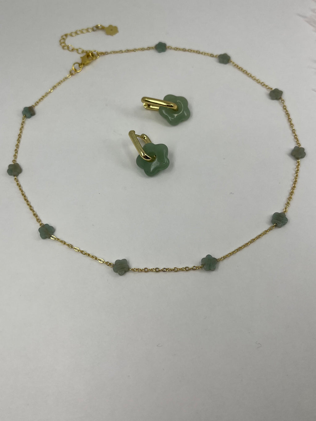 Aventurine flower Earrings and Necklace, 18K Gold Plated
