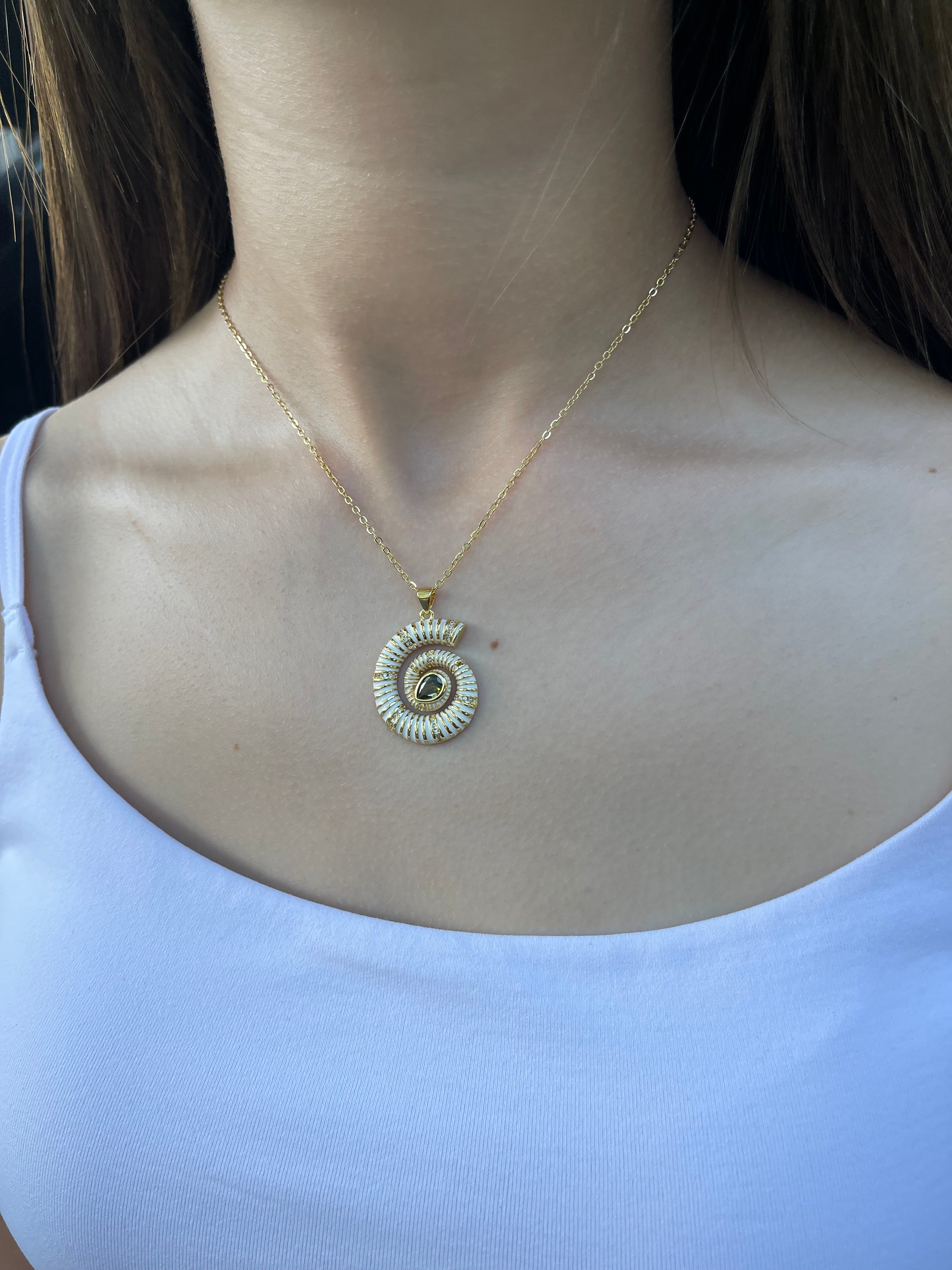 Necklace with 18K Gold shell conch pendant