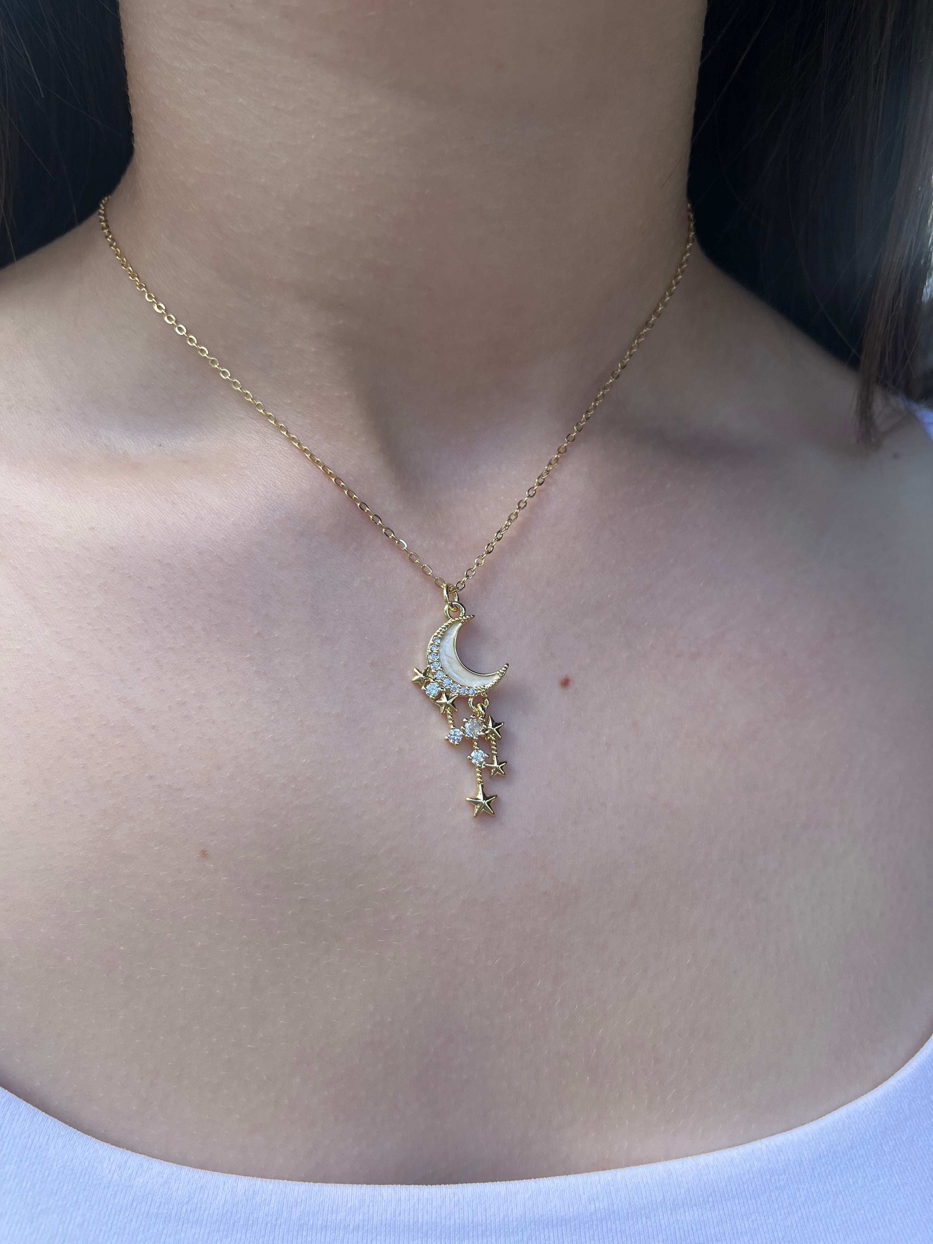Choker necklace with zirconia moon star pendants: 18K Gold Plated