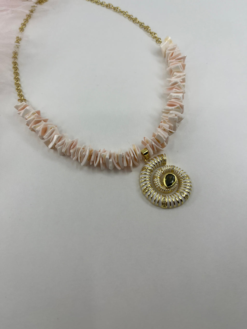 Natural Shell Necklace with Conch Charm, 18K Gold Plated