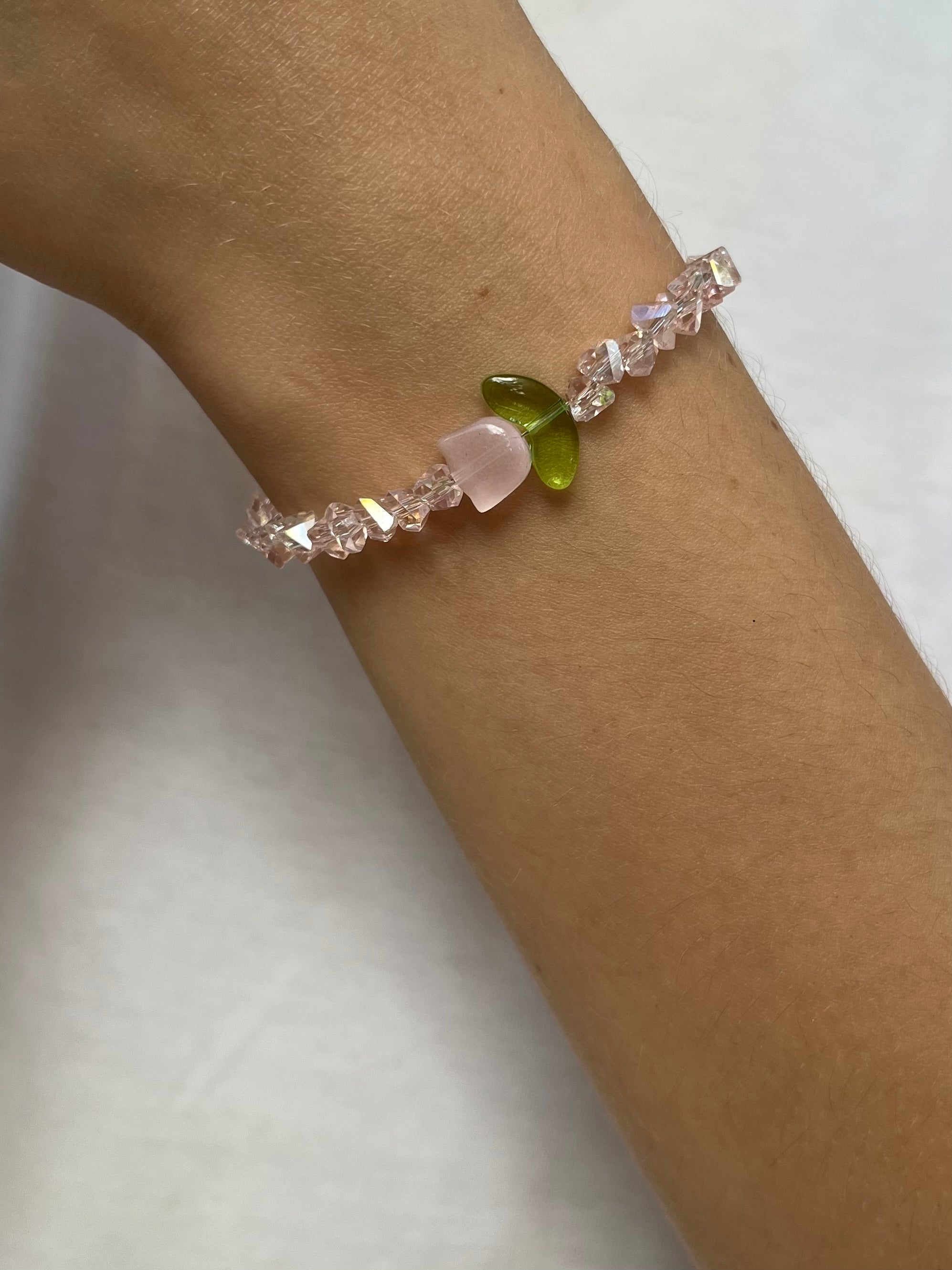 Beaded Bracelet with Flowers, 18K Gold Plated slider