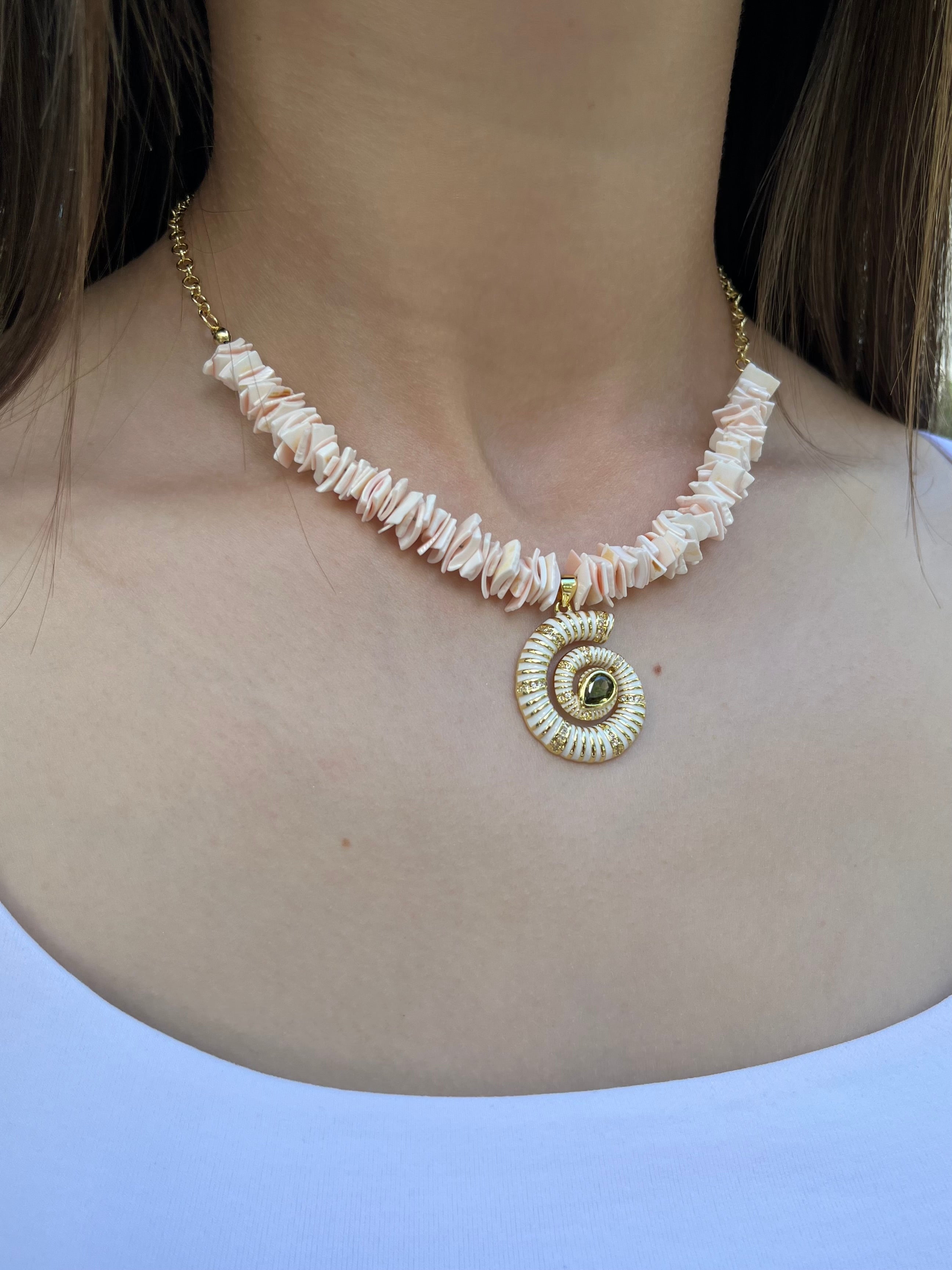 Natural Shell Necklace with Conch Charm, 18K Gold Plated