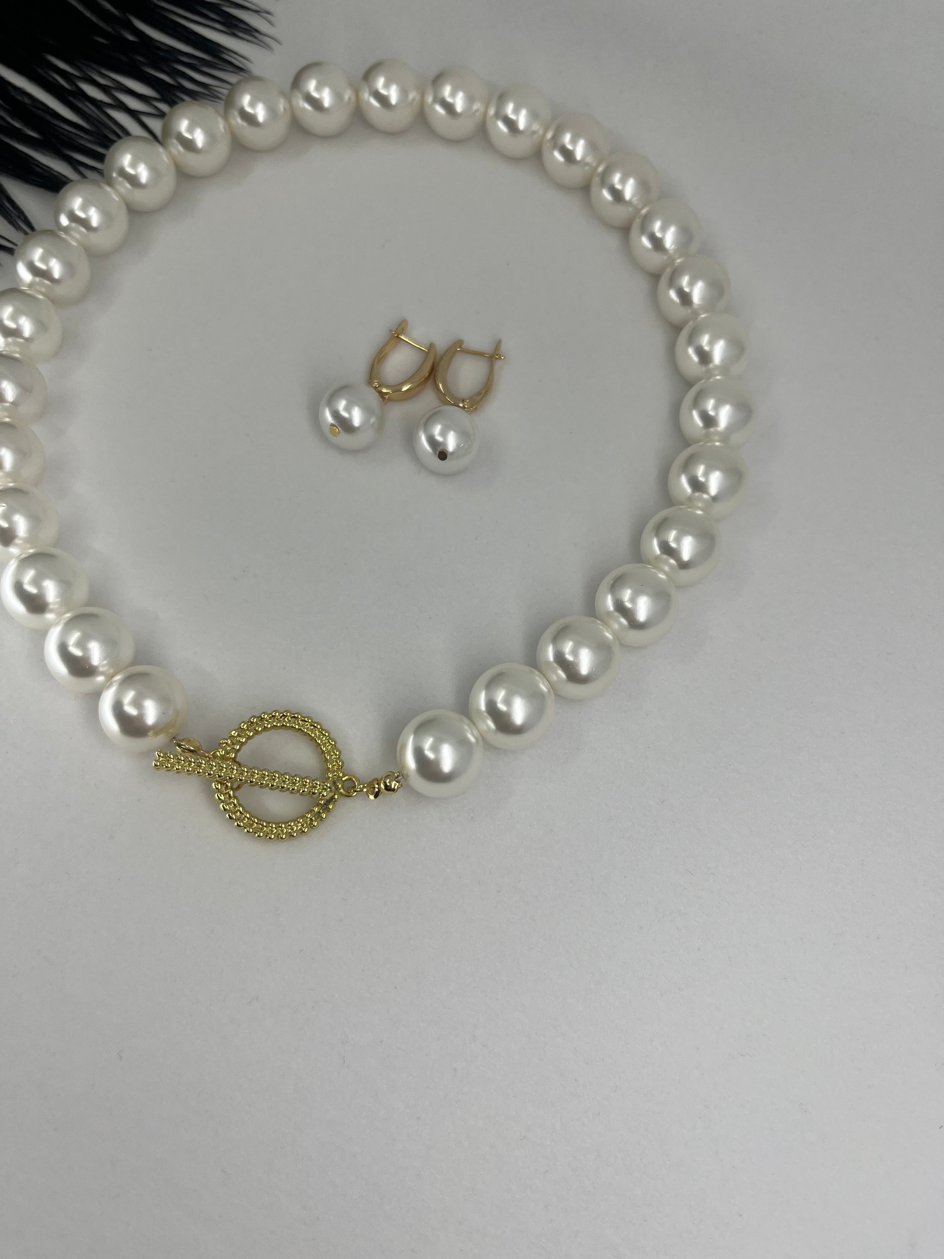 Shell Pearl Necklace and earrings, 18K Gold Plated Clasp