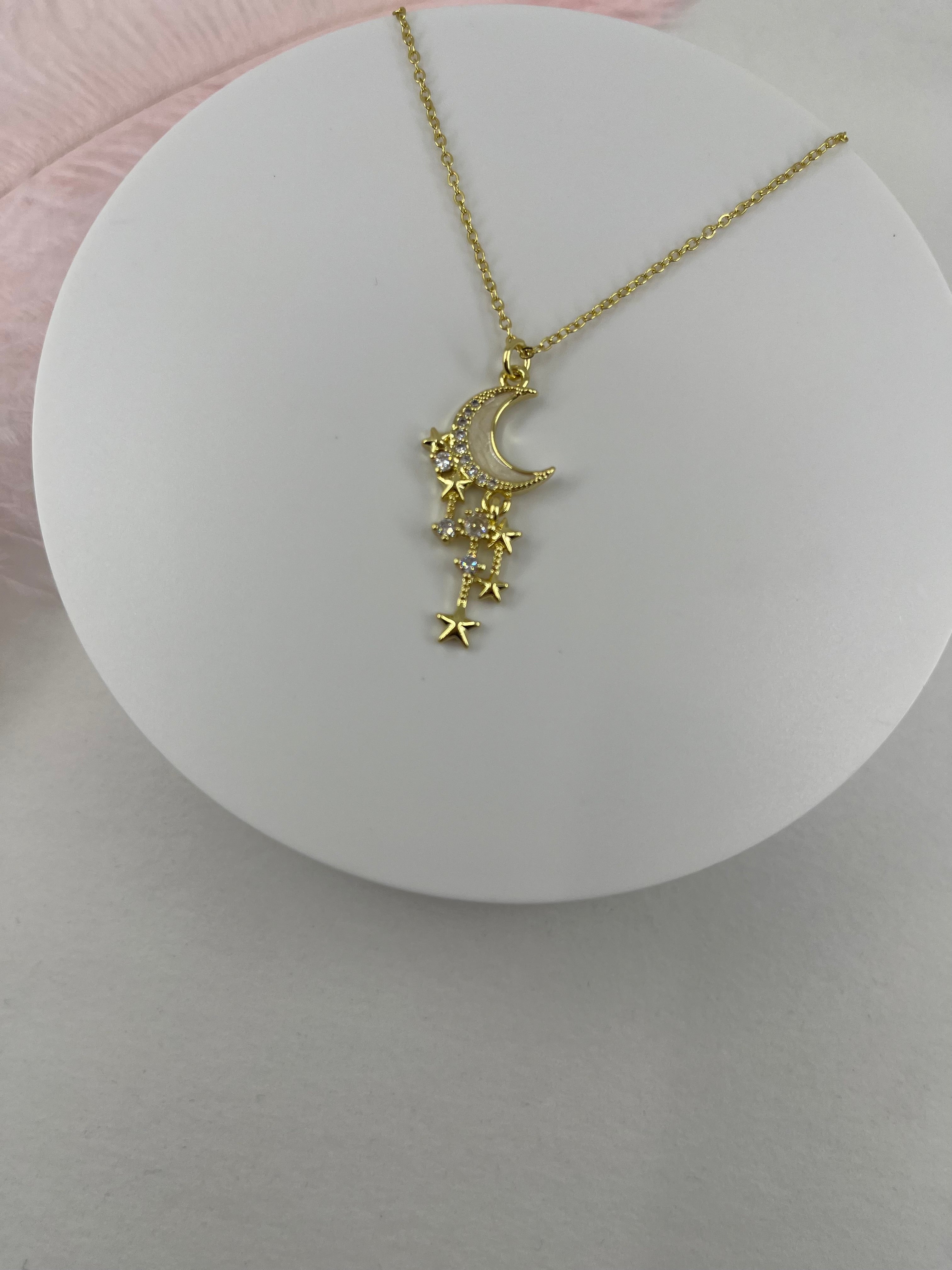 Choker necklace with zirconia moon star pendants: 18K Gold Plated
