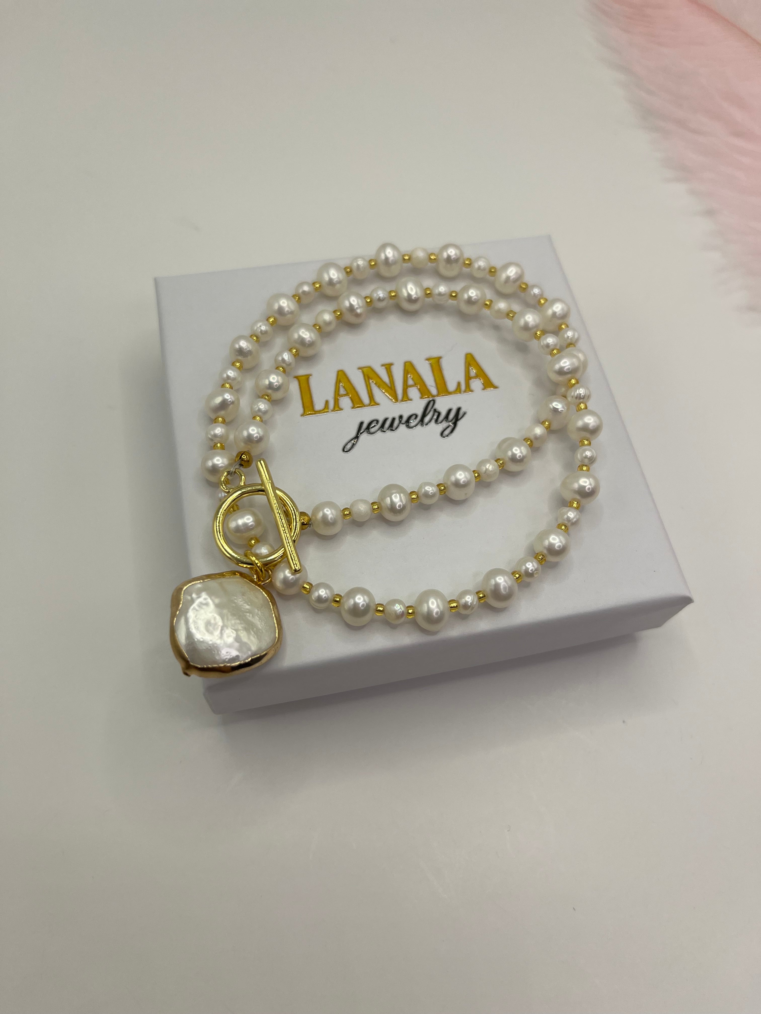 Pearl Choker Necklace with Shell pendant: 18K Gold Plated