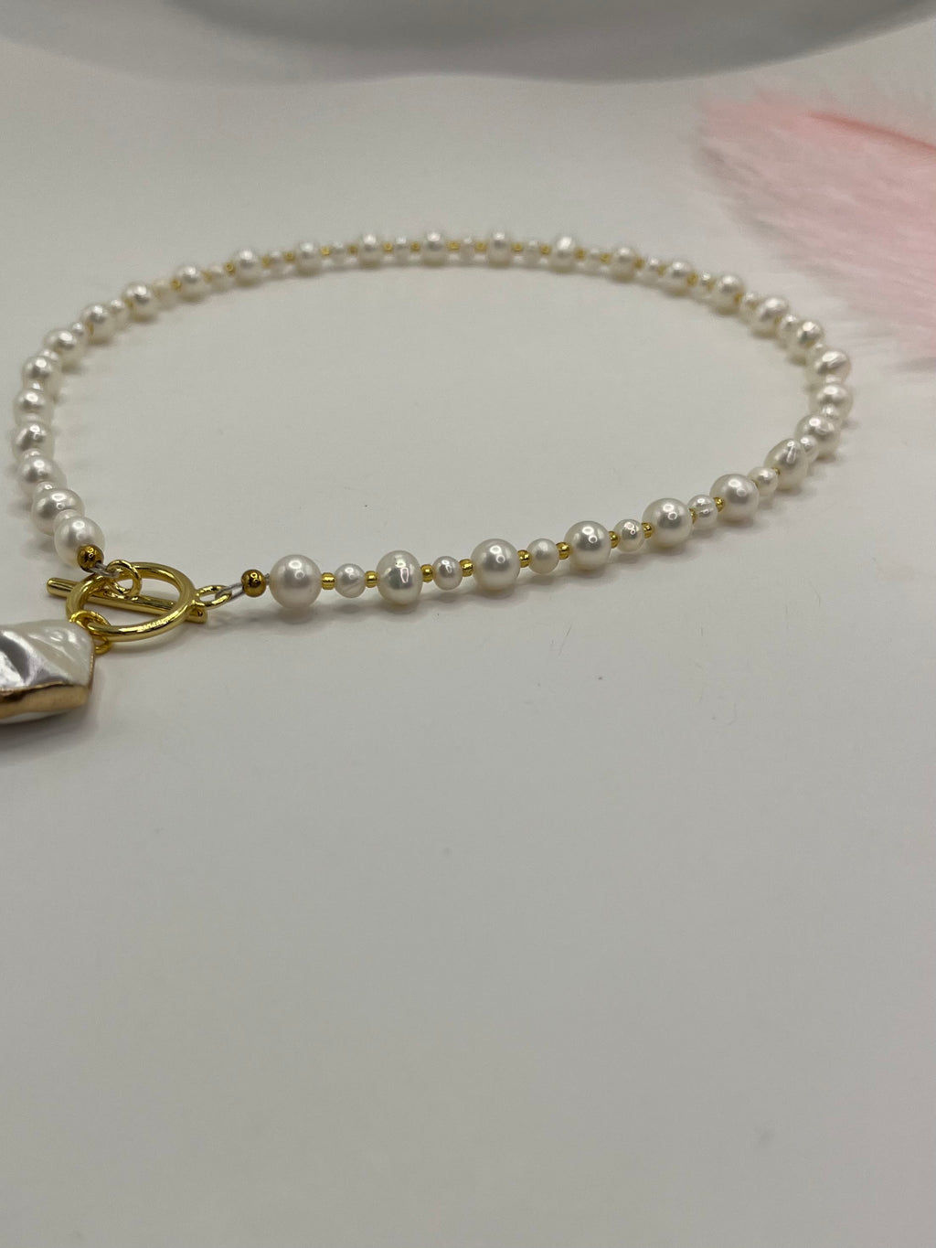 Pearl Choker Necklace with Shell pendant: 18K Gold Plated