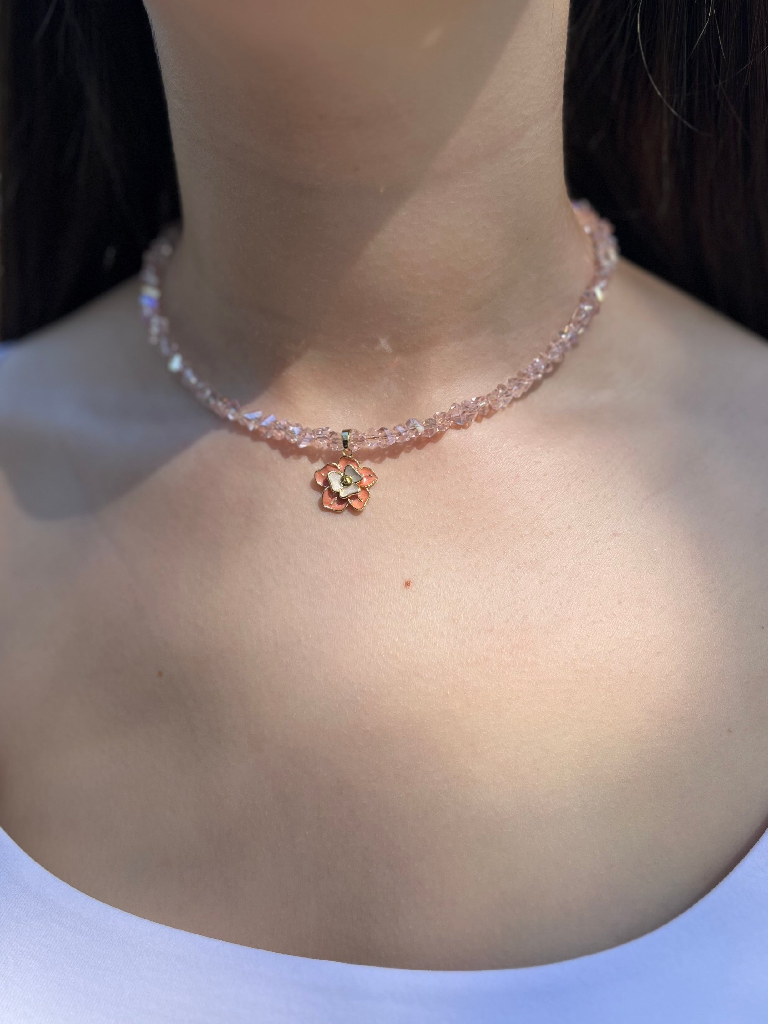 Enamel Flower Crystal Choker Necklace – 18K Gold Plated