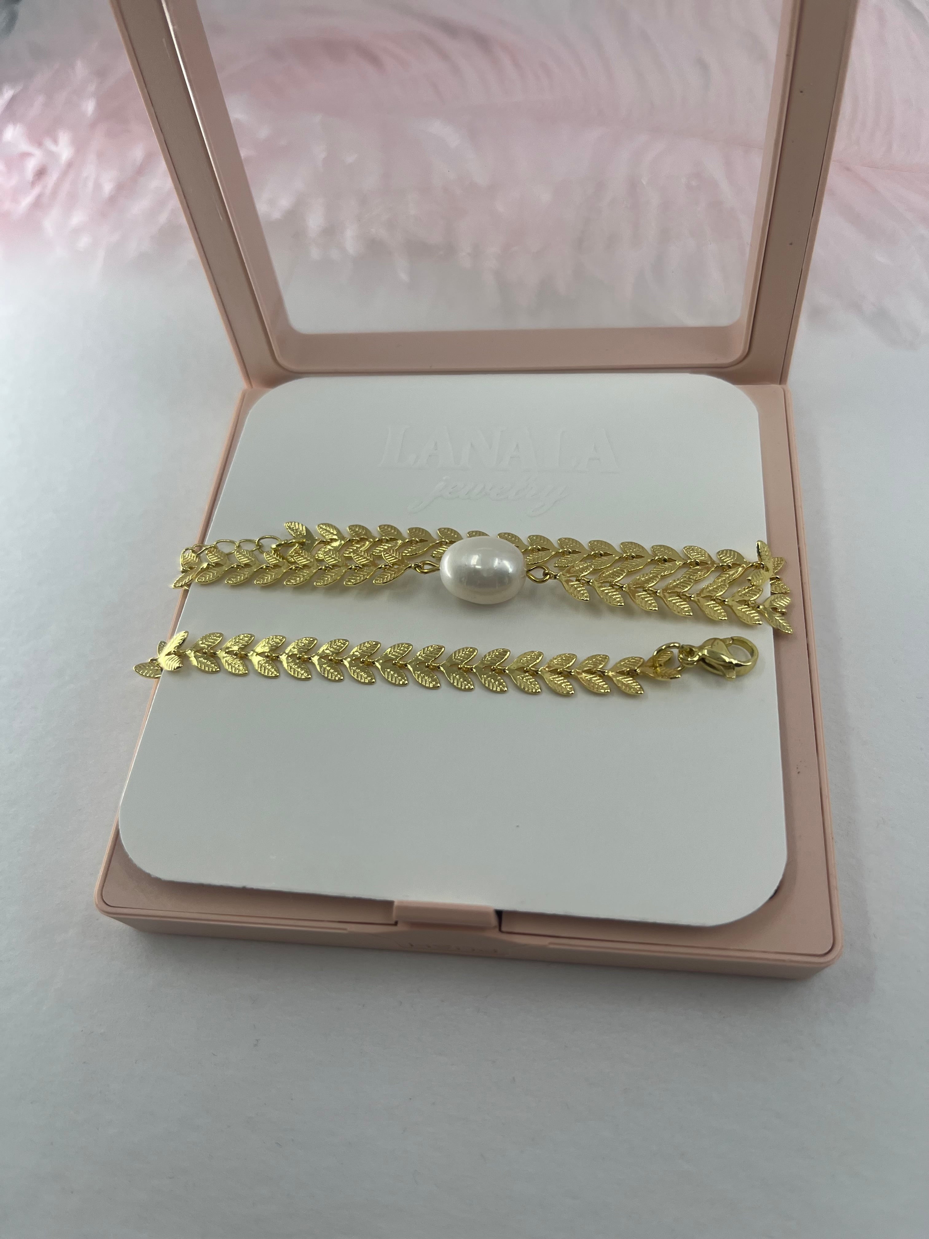 18K Gold Chain choker with natural pearl