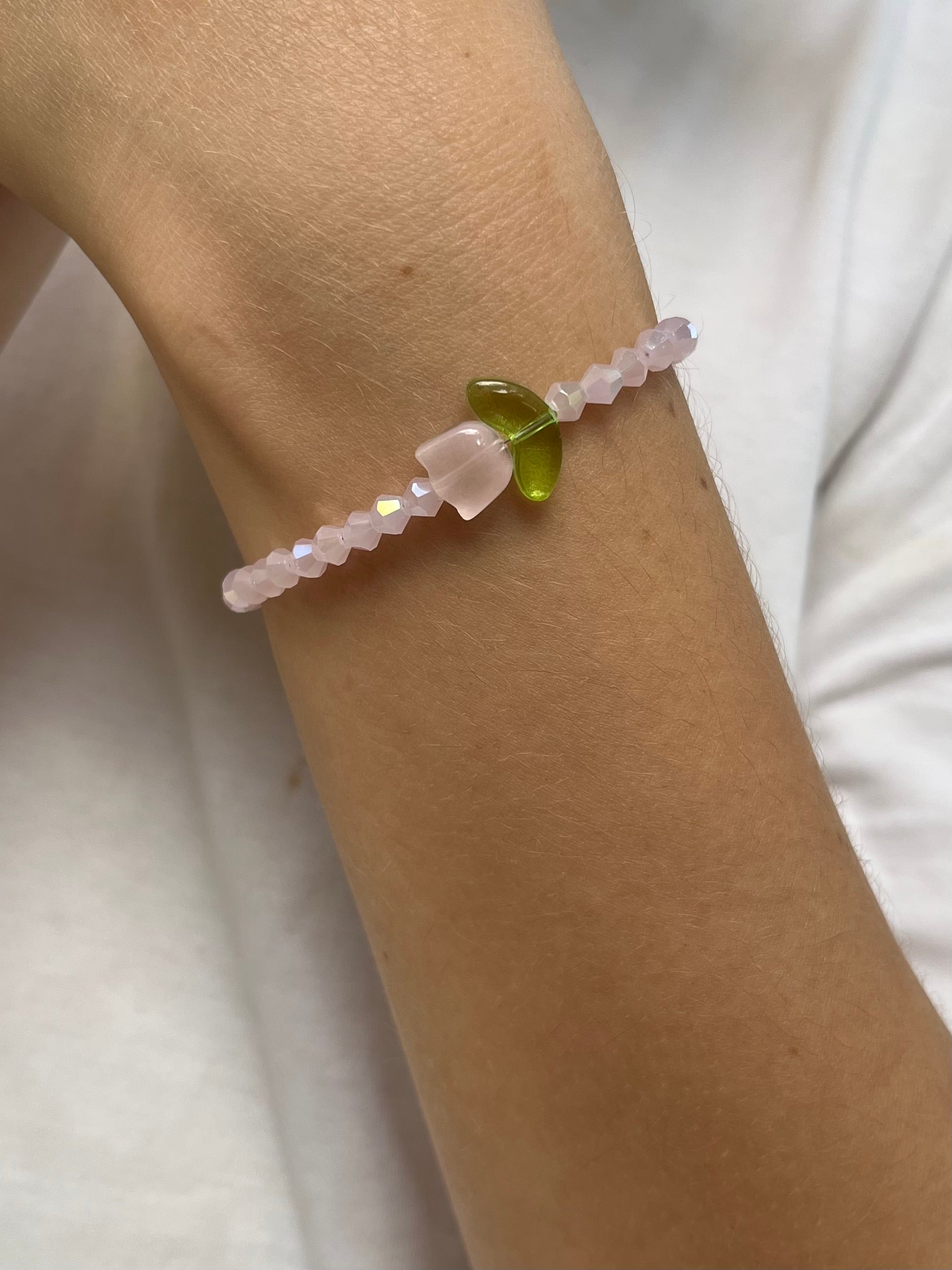 Beaded Bracelet with Flowers, 18K Gold Plated slider