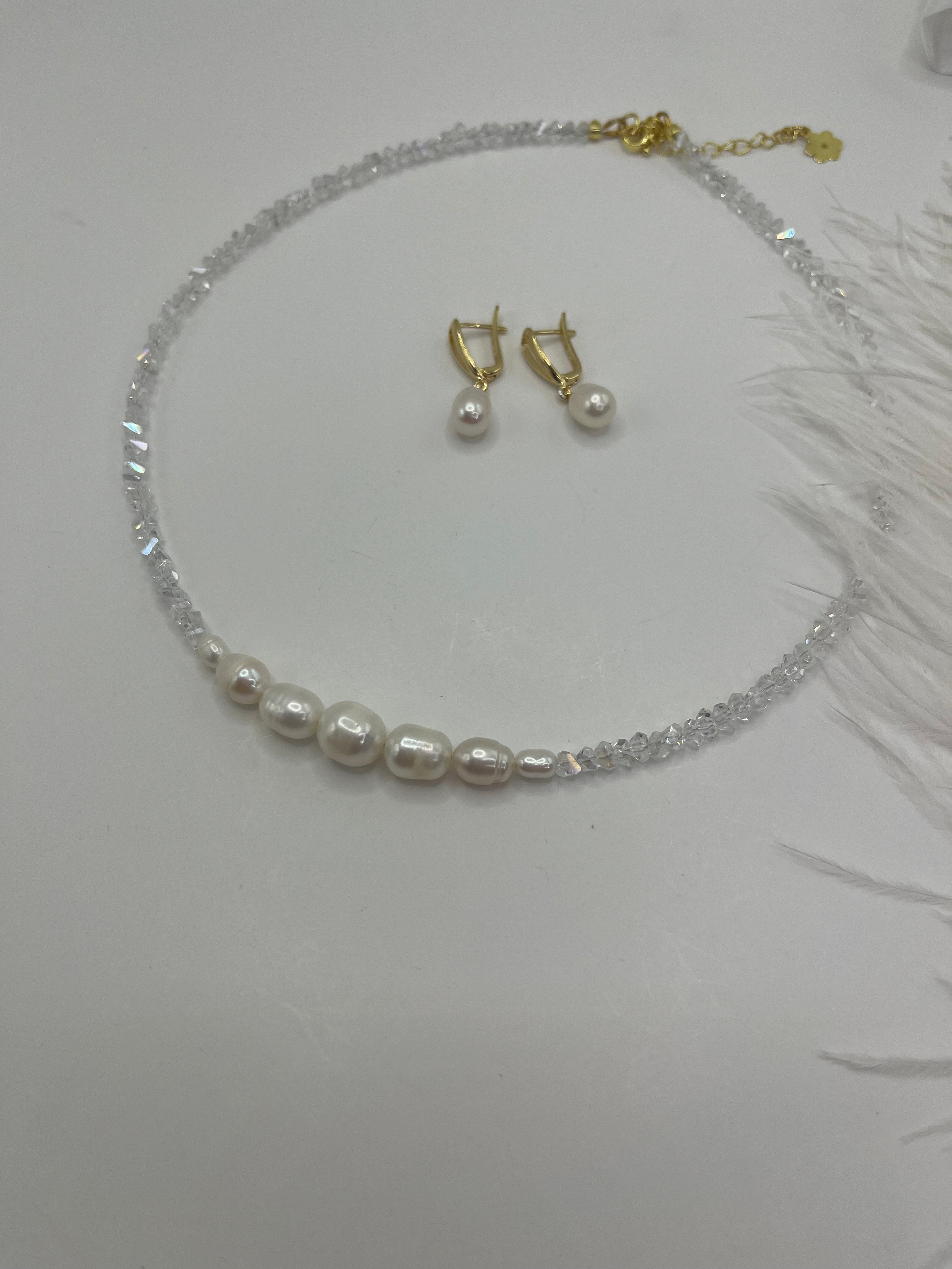 Pearl Choker Necklace with earrings : 18K Gold Plated