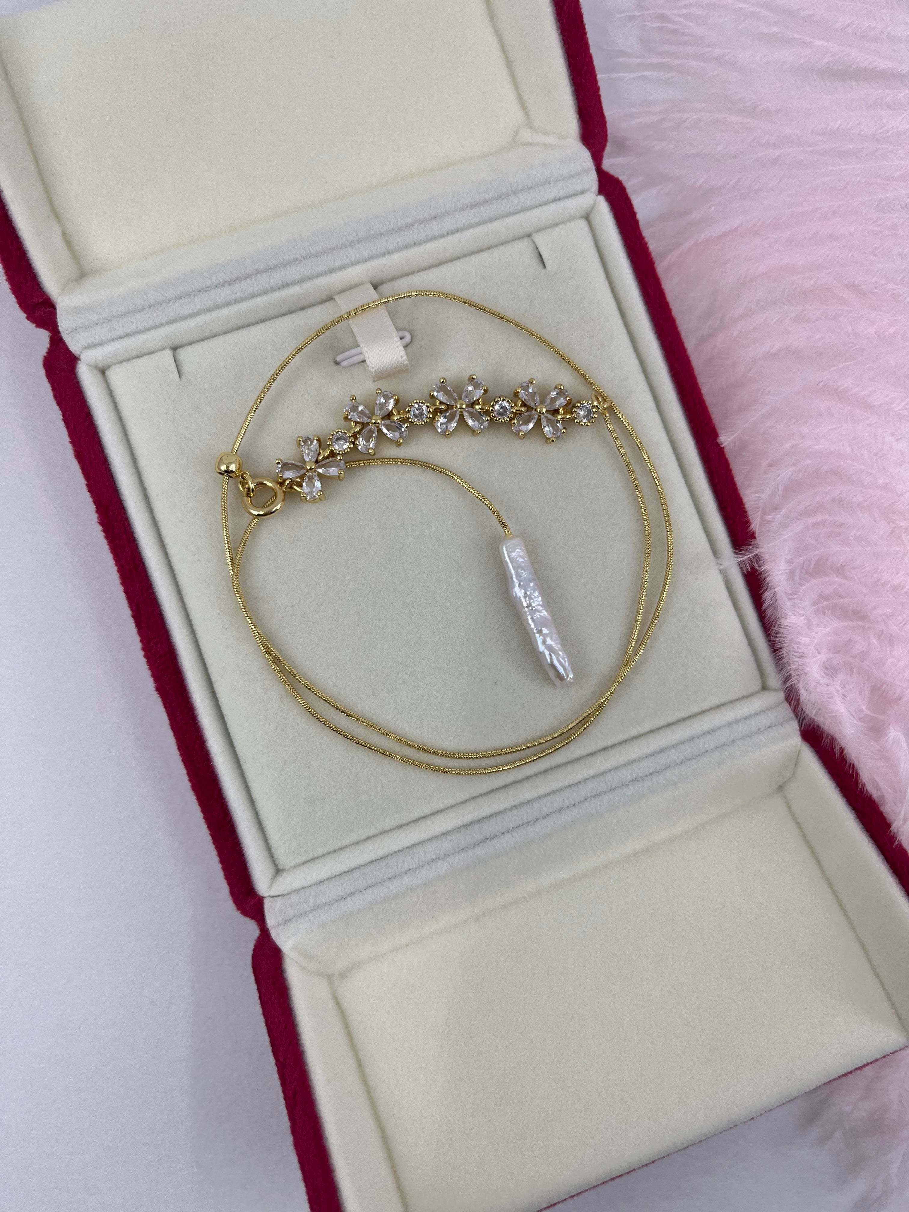 Baroque Pearl and zirconia Y-Necklace, 18k gold plated