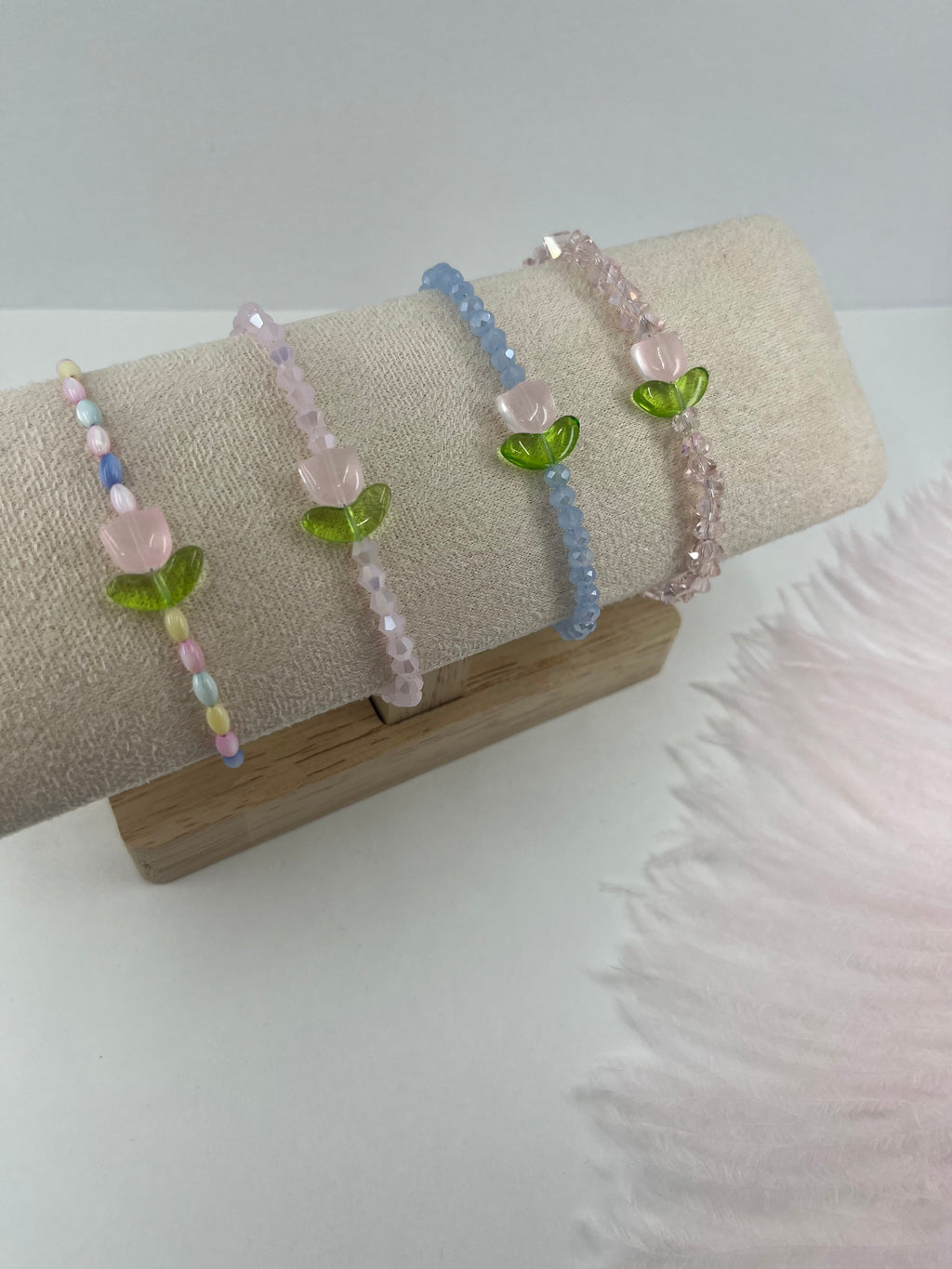 Beaded Bracelet with Flowers, 18K Gold Plated slider