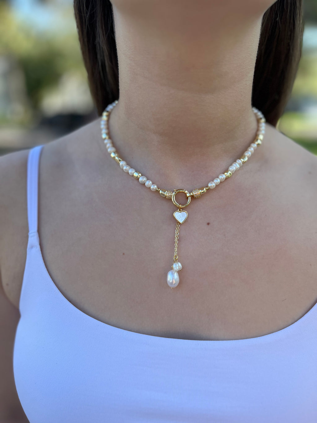 Freshwater Pearl Choker Necklace with heart pendant: 18K Gold Plated
