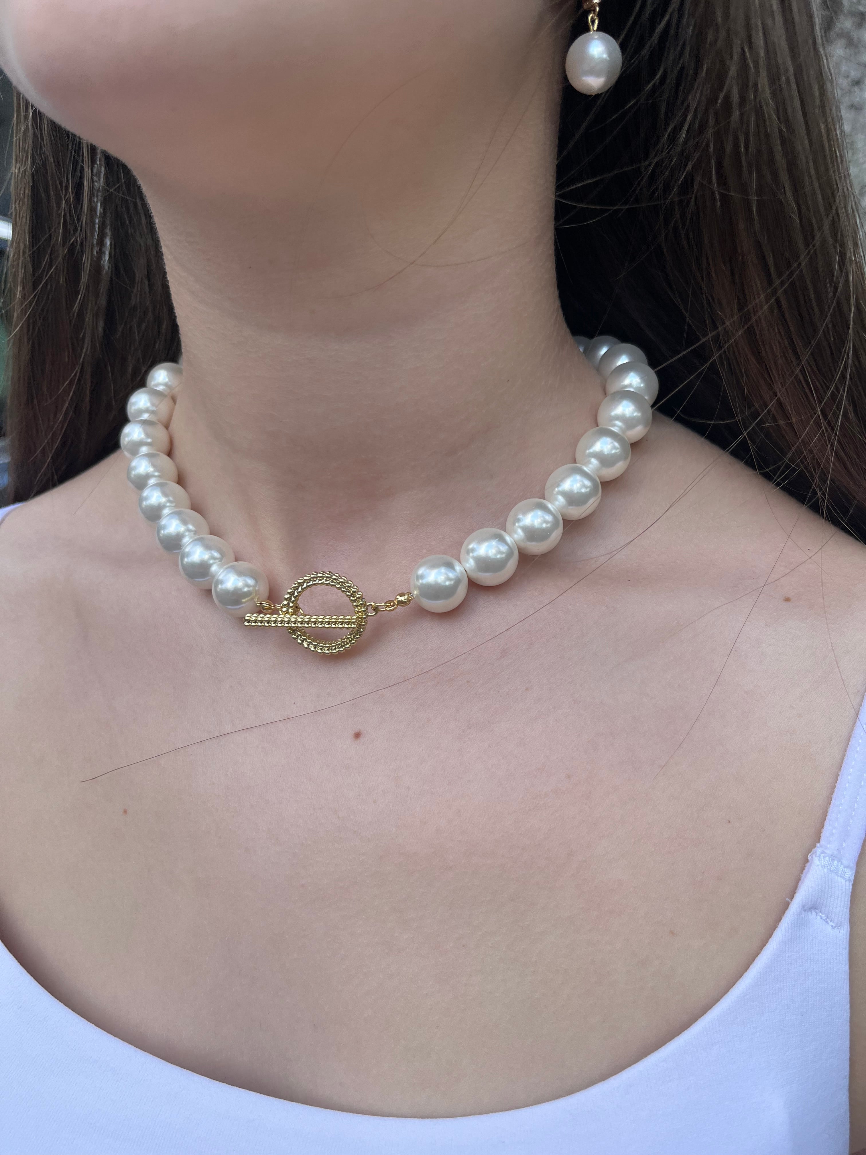 Shell Pearl Necklace and earrings, 18K Gold Plated Clasp