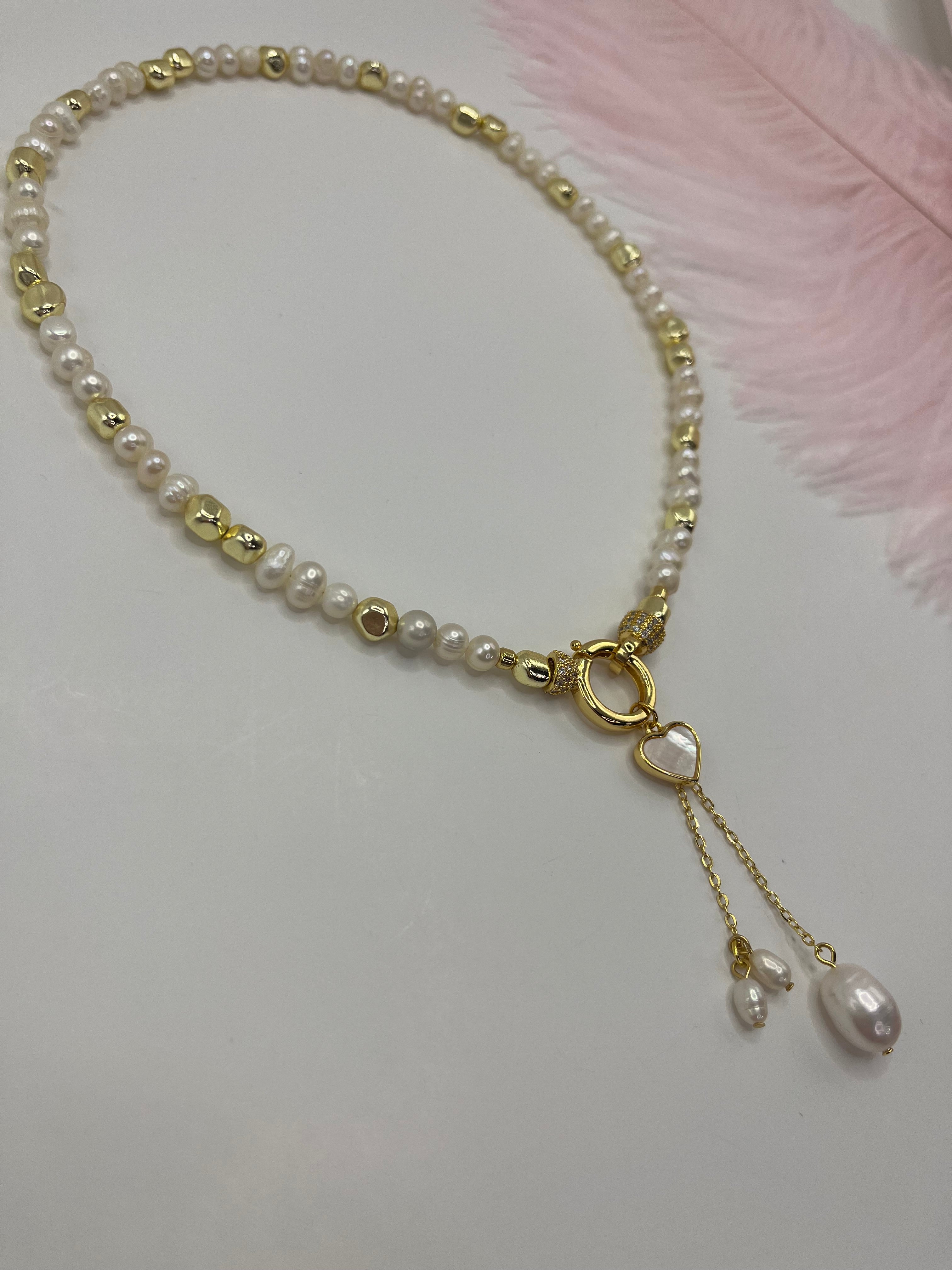 Freshwater Pearl Choker Necklace with heart pendant: 18K Gold Plated